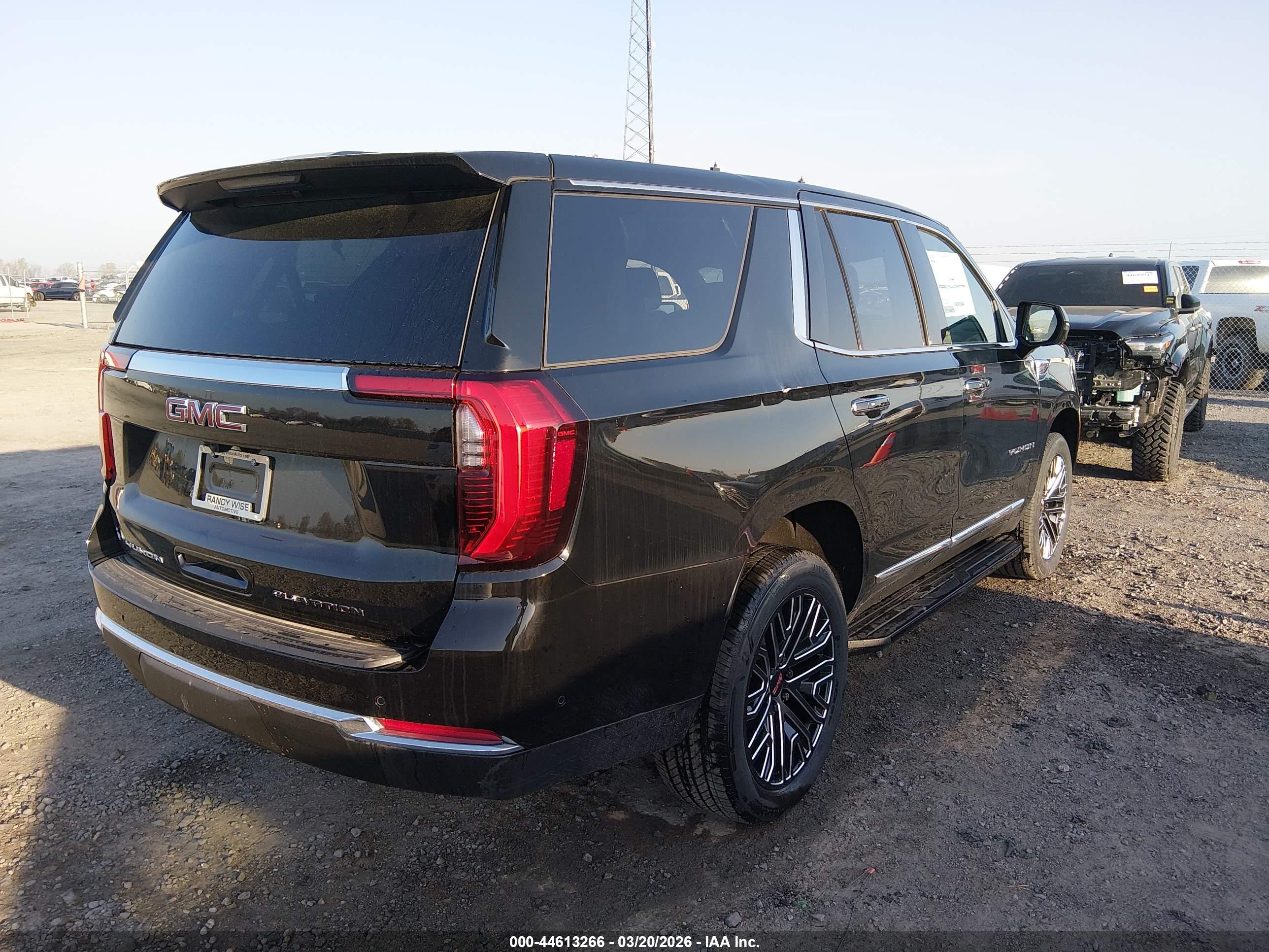 GMC YUKON image 4