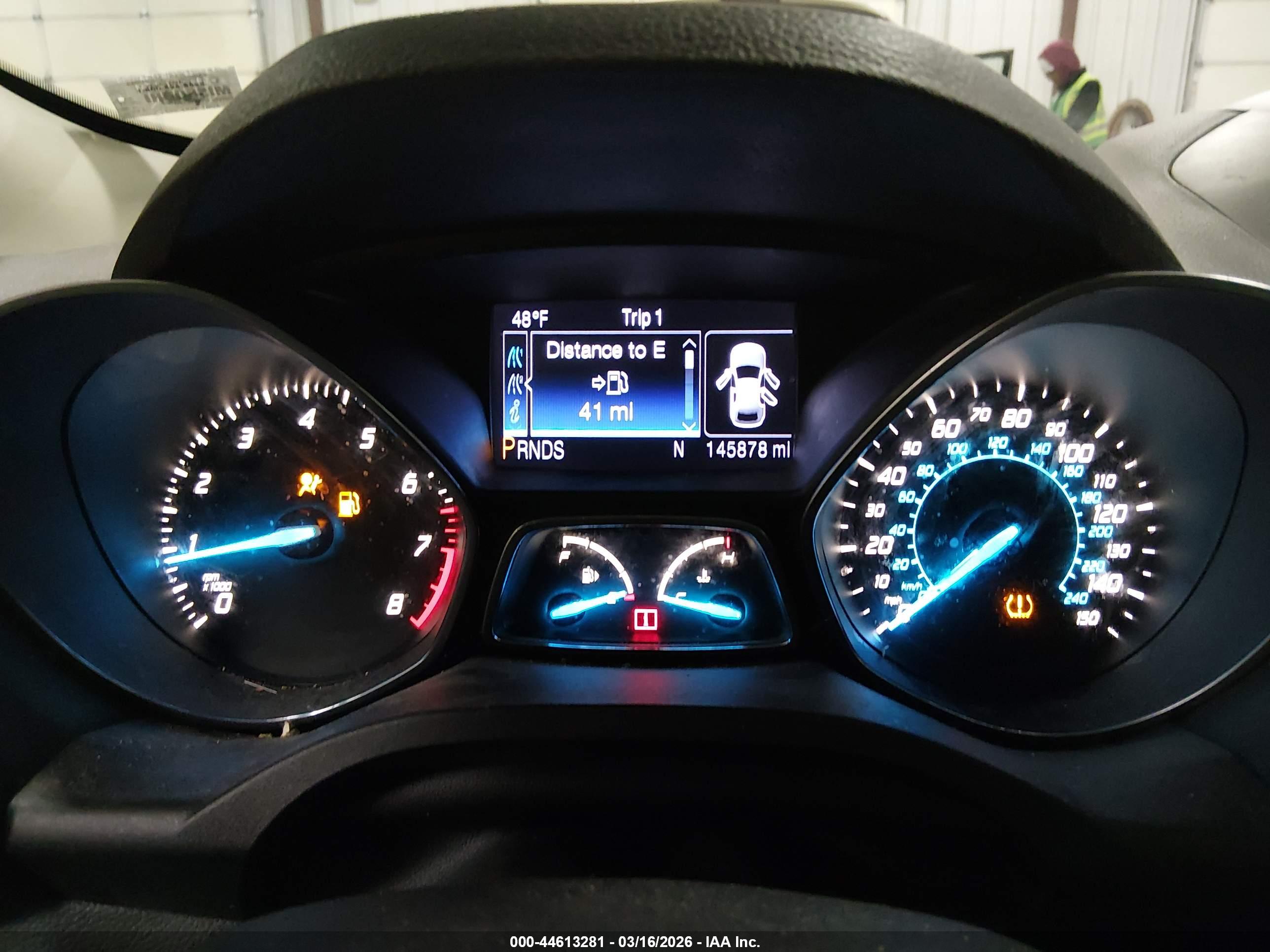 FORD ESCAPE image 7
