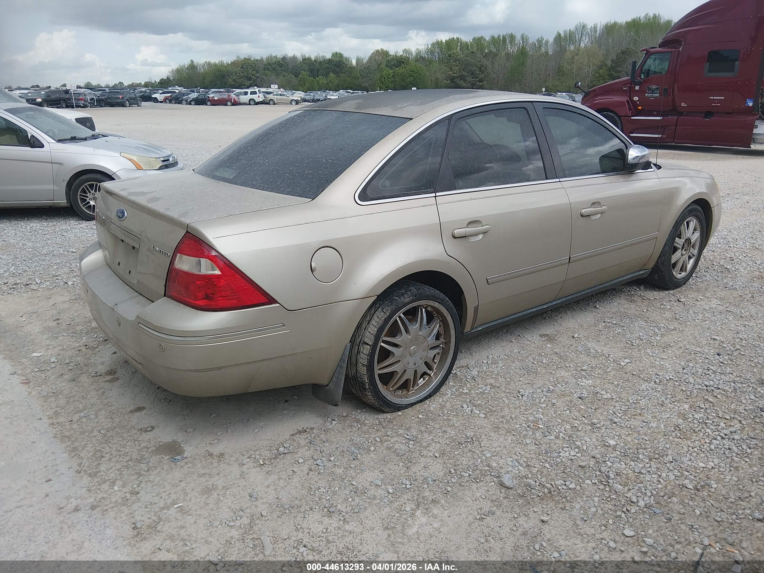 FORD FIVE image 4