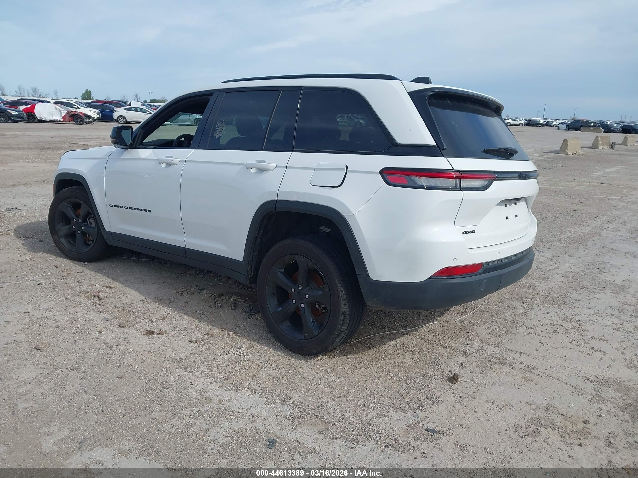 JEEP GRAND image 3