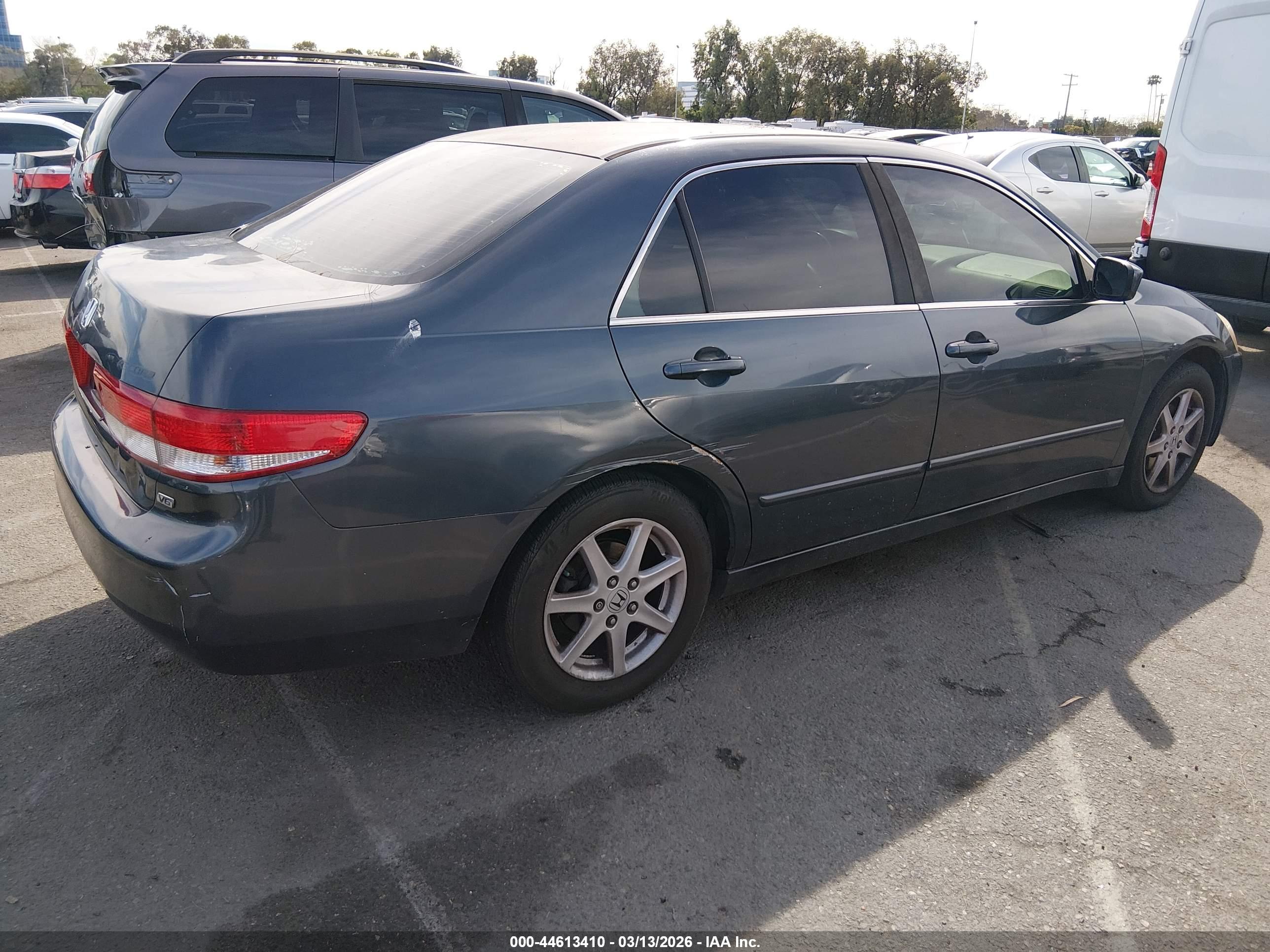 HONDA ACCORD image 4
