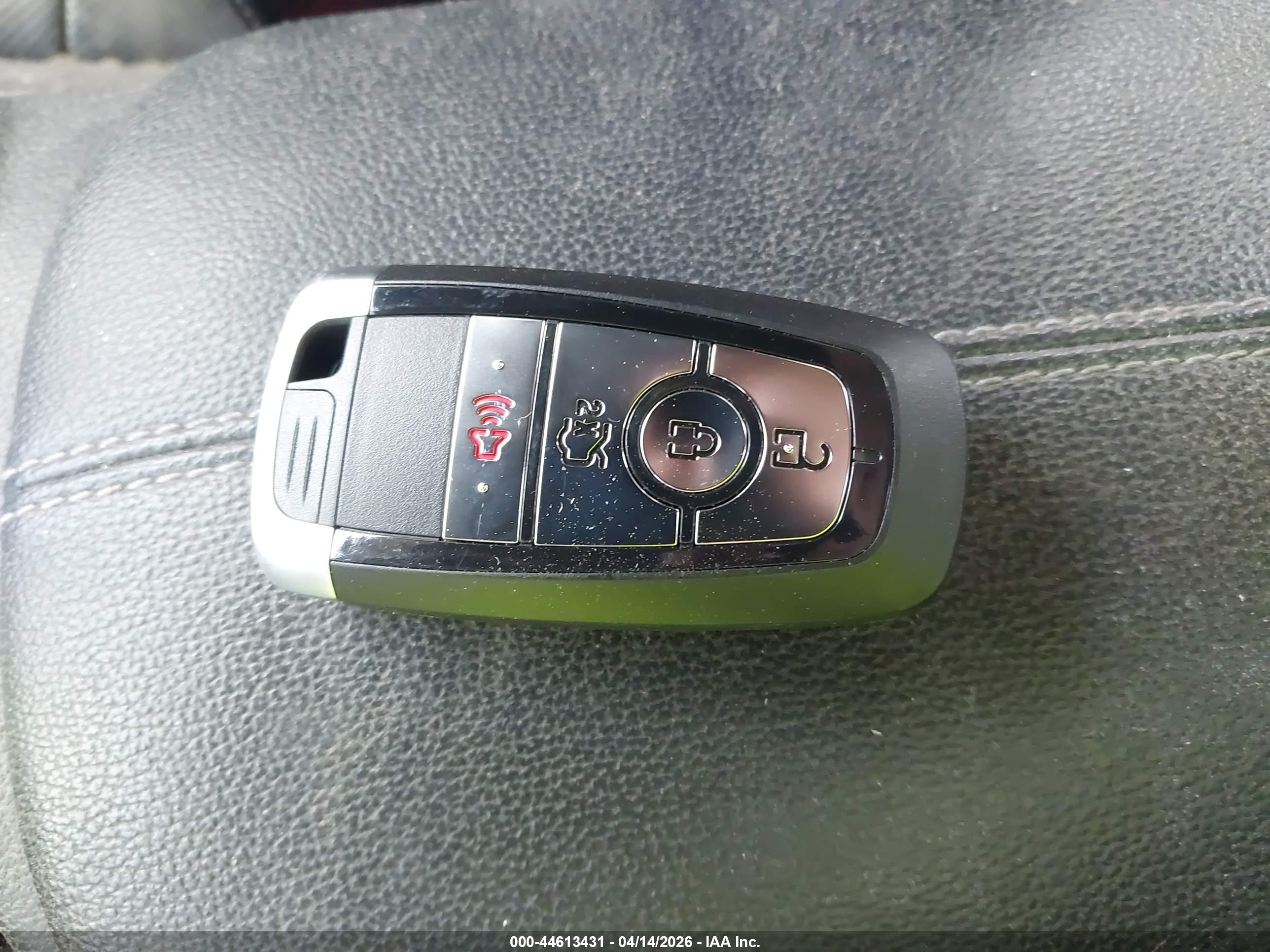 FORD MUSTANG image 11