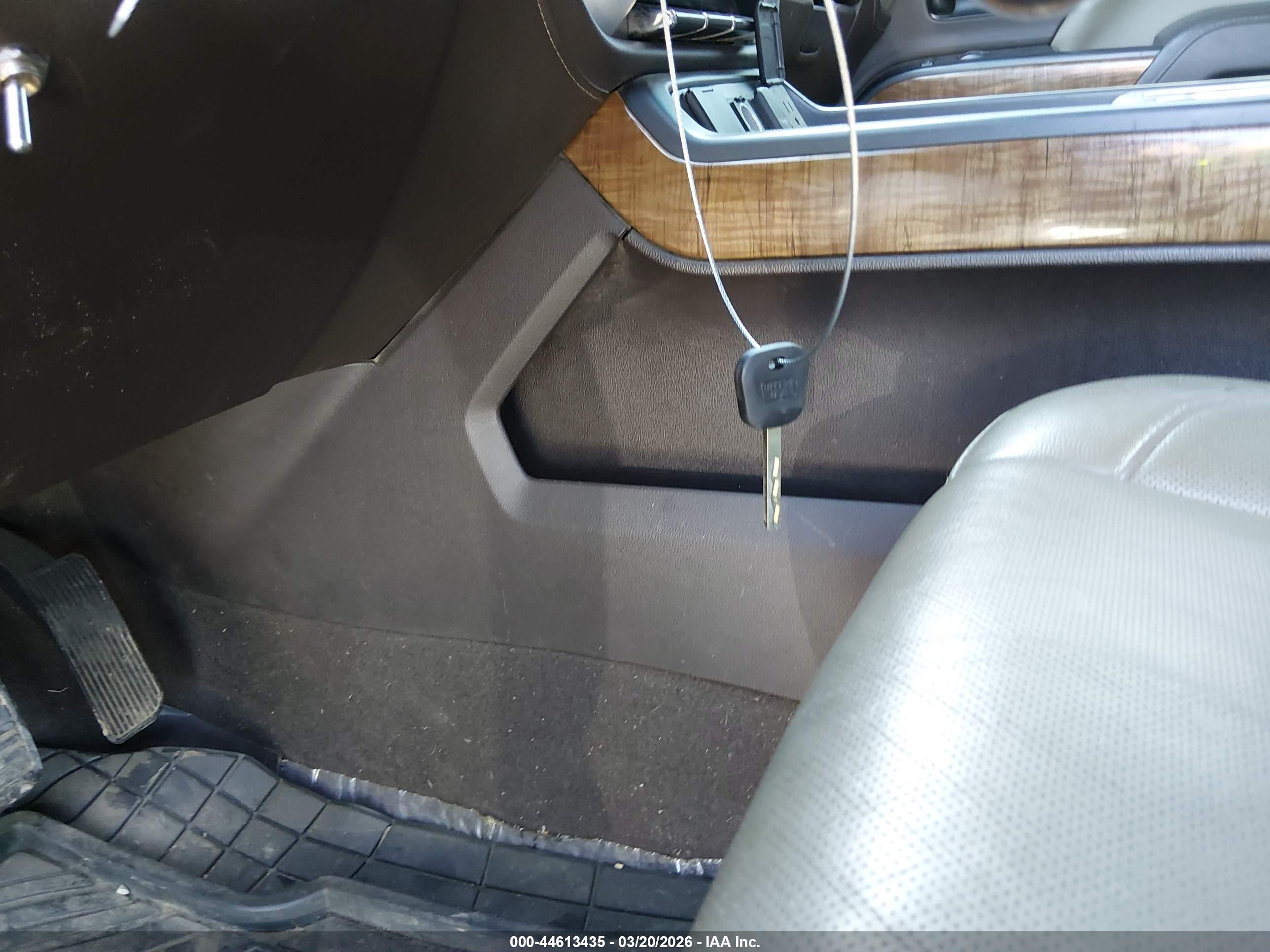 GMC SIERRA image 11