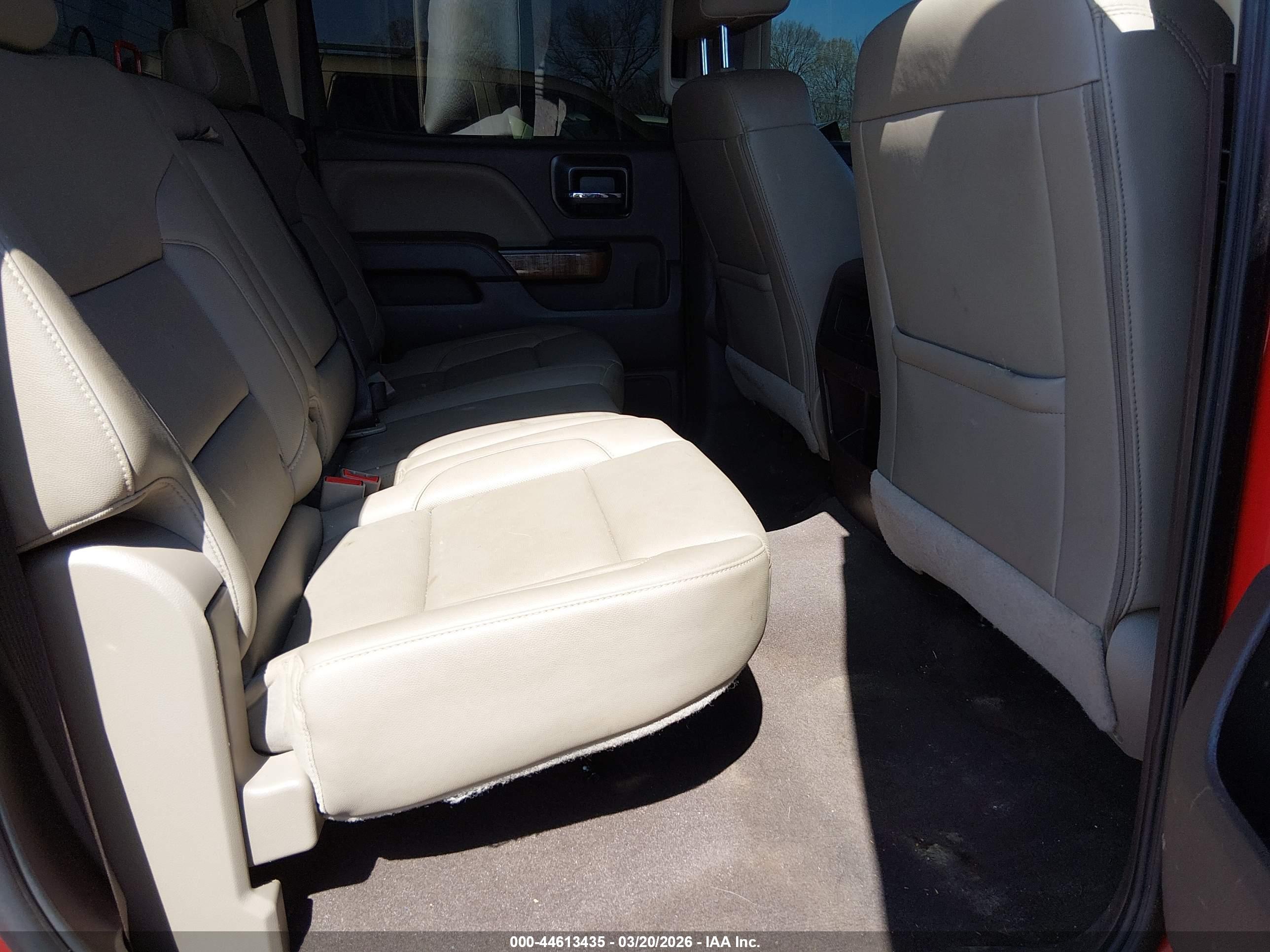 GMC SIERRA image 8