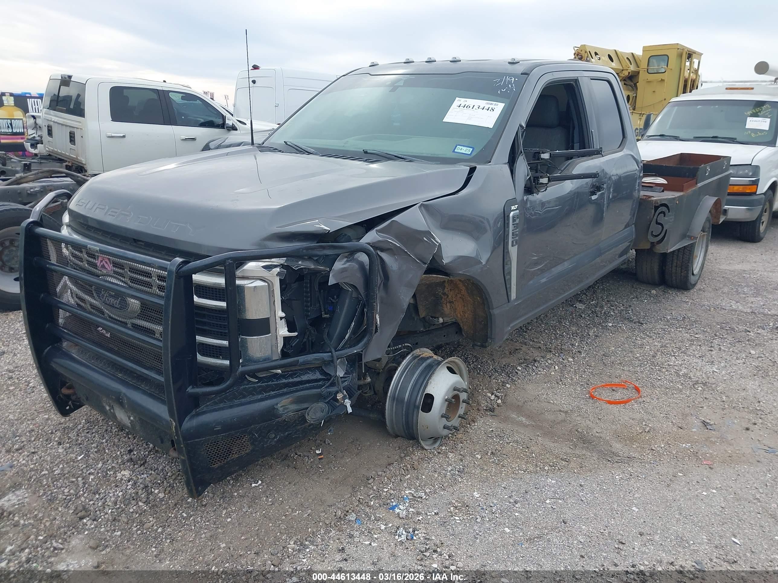 FORD F-350 image 2