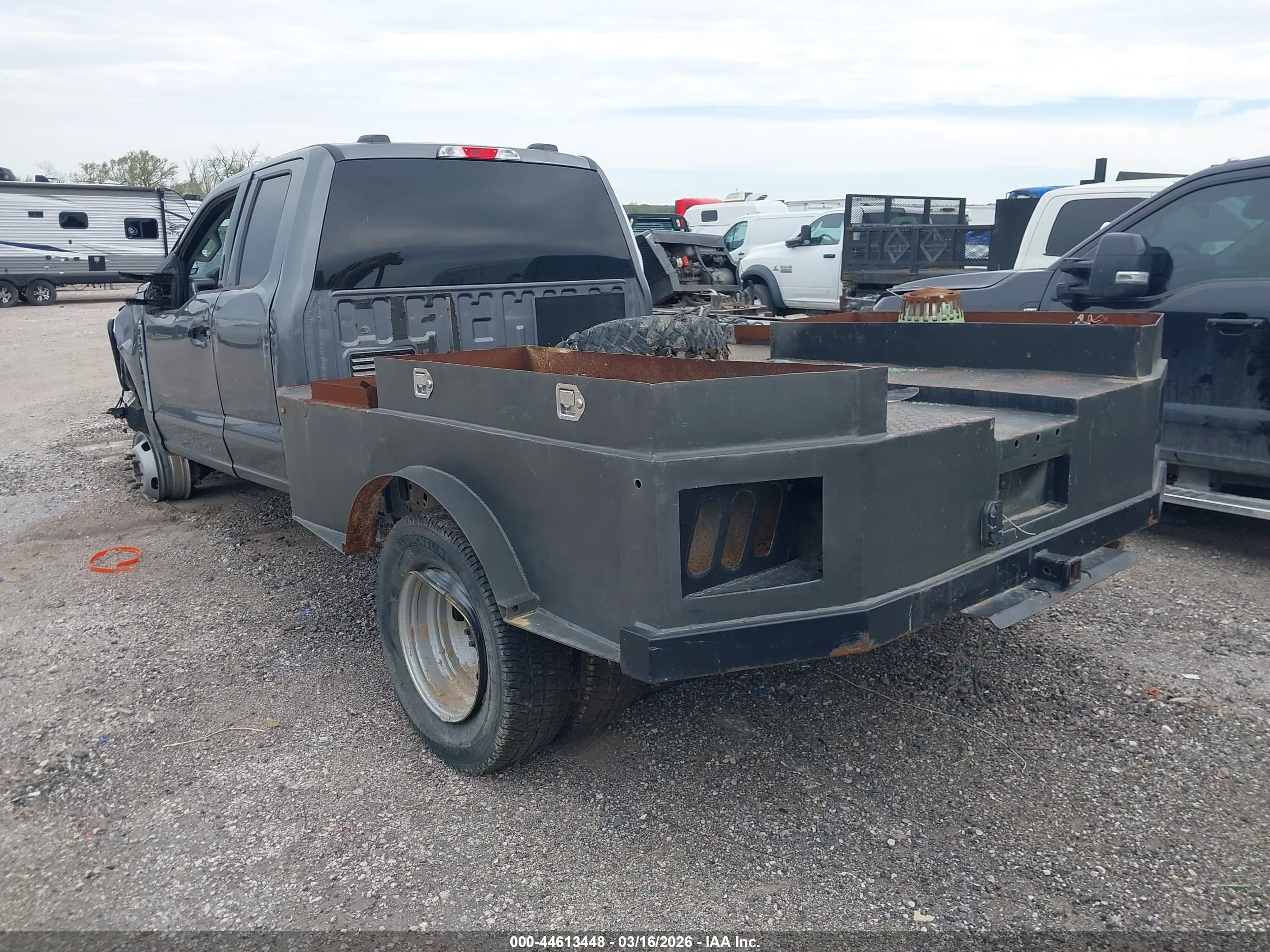 FORD F-350 image 3