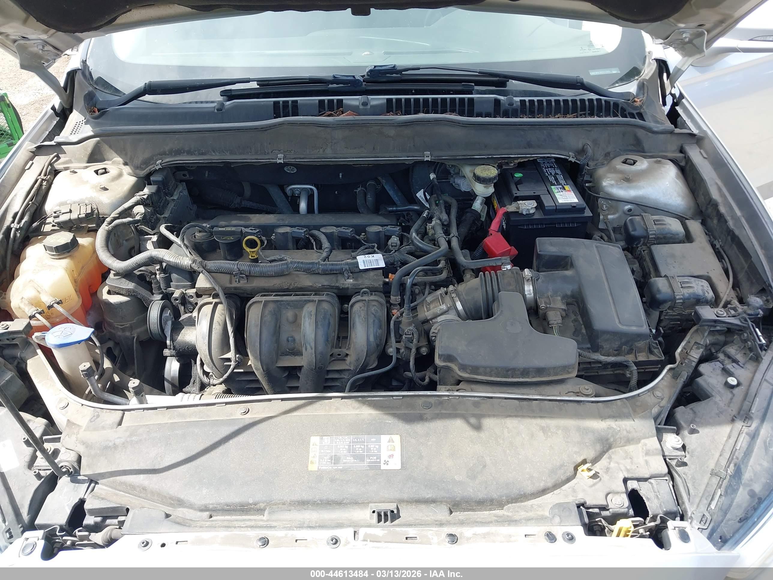 FORD FUSION image 10