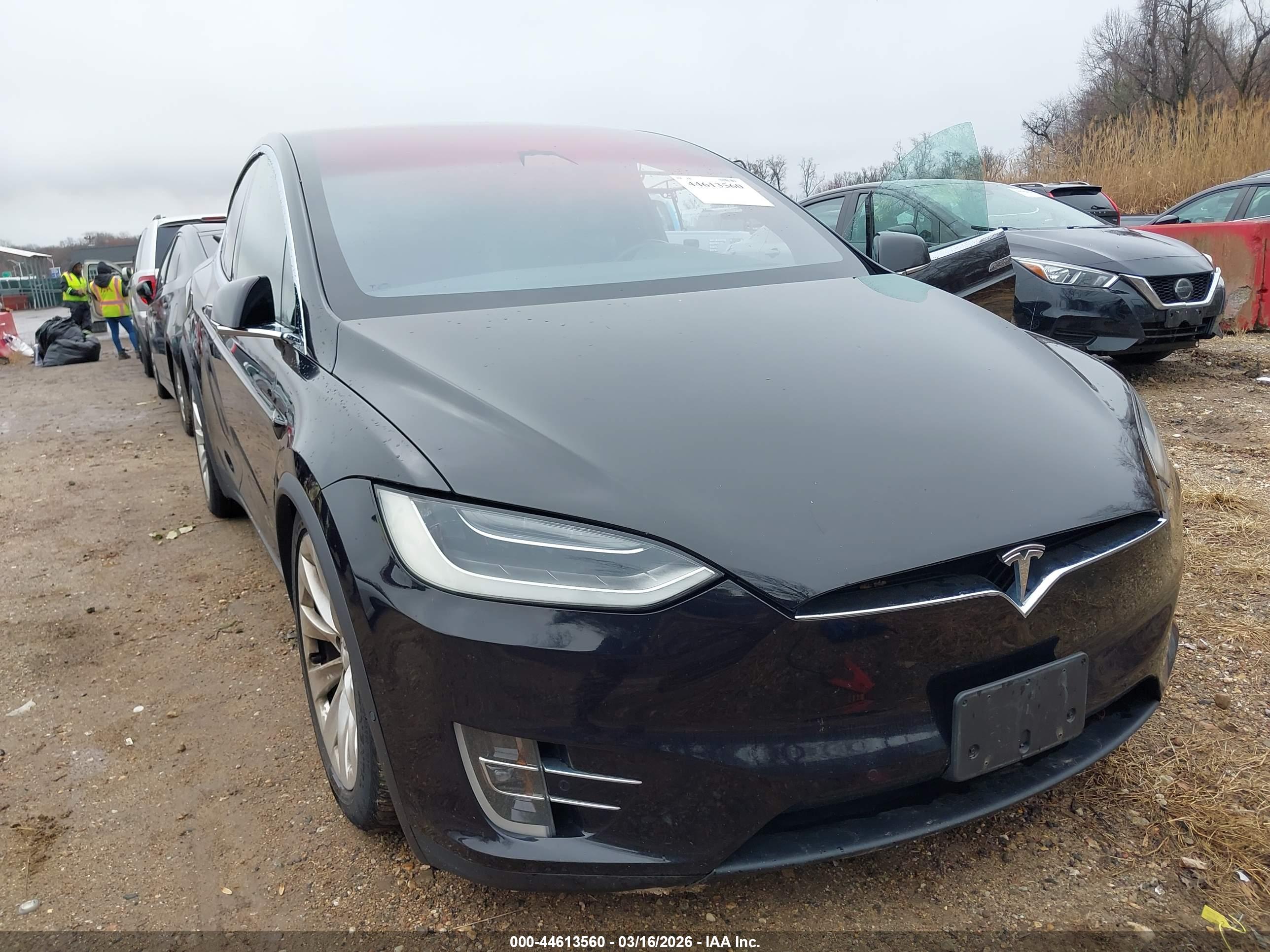 TESLA MODEL image 6