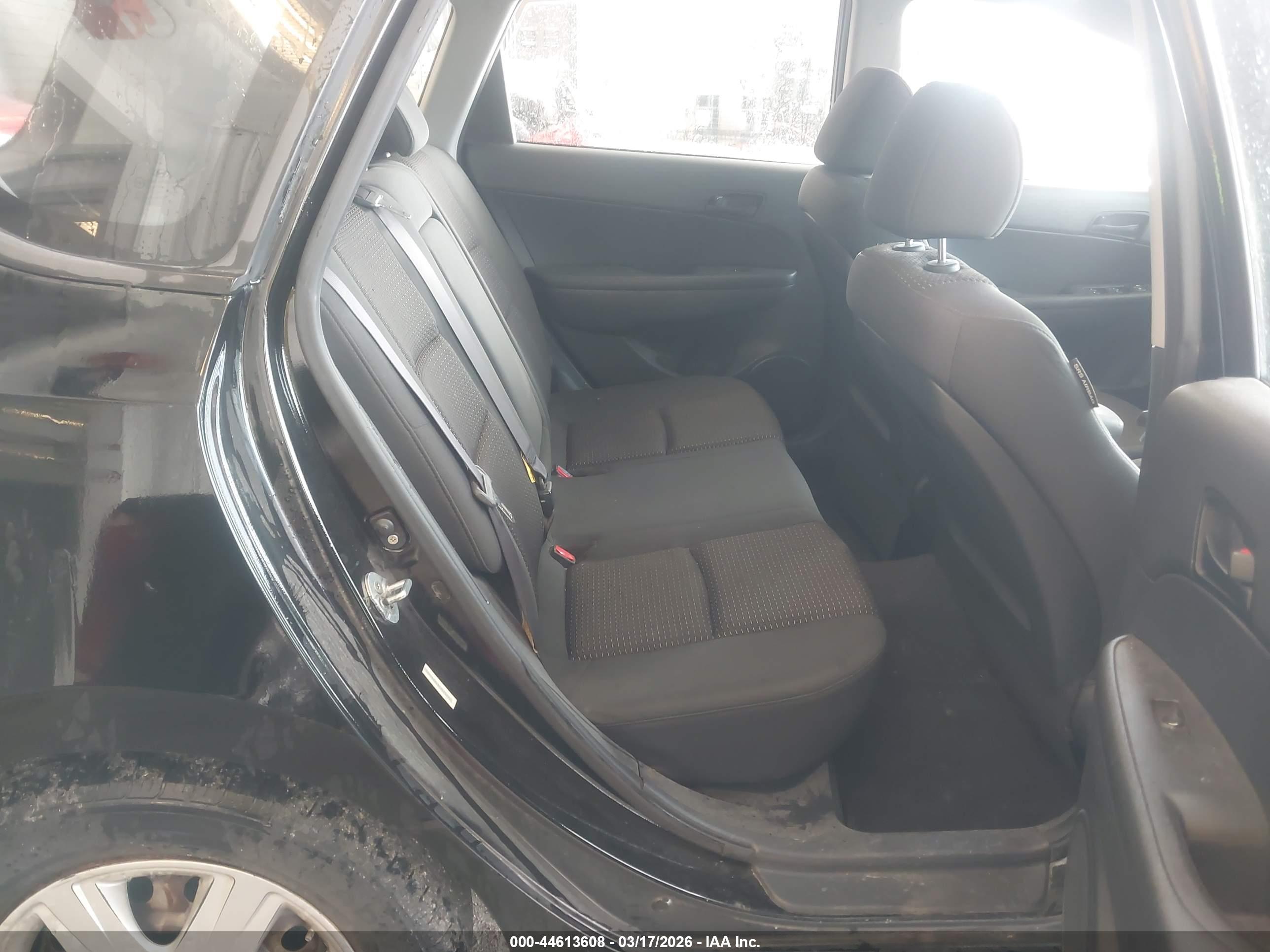 HYUNDAI ELANTRA image 8