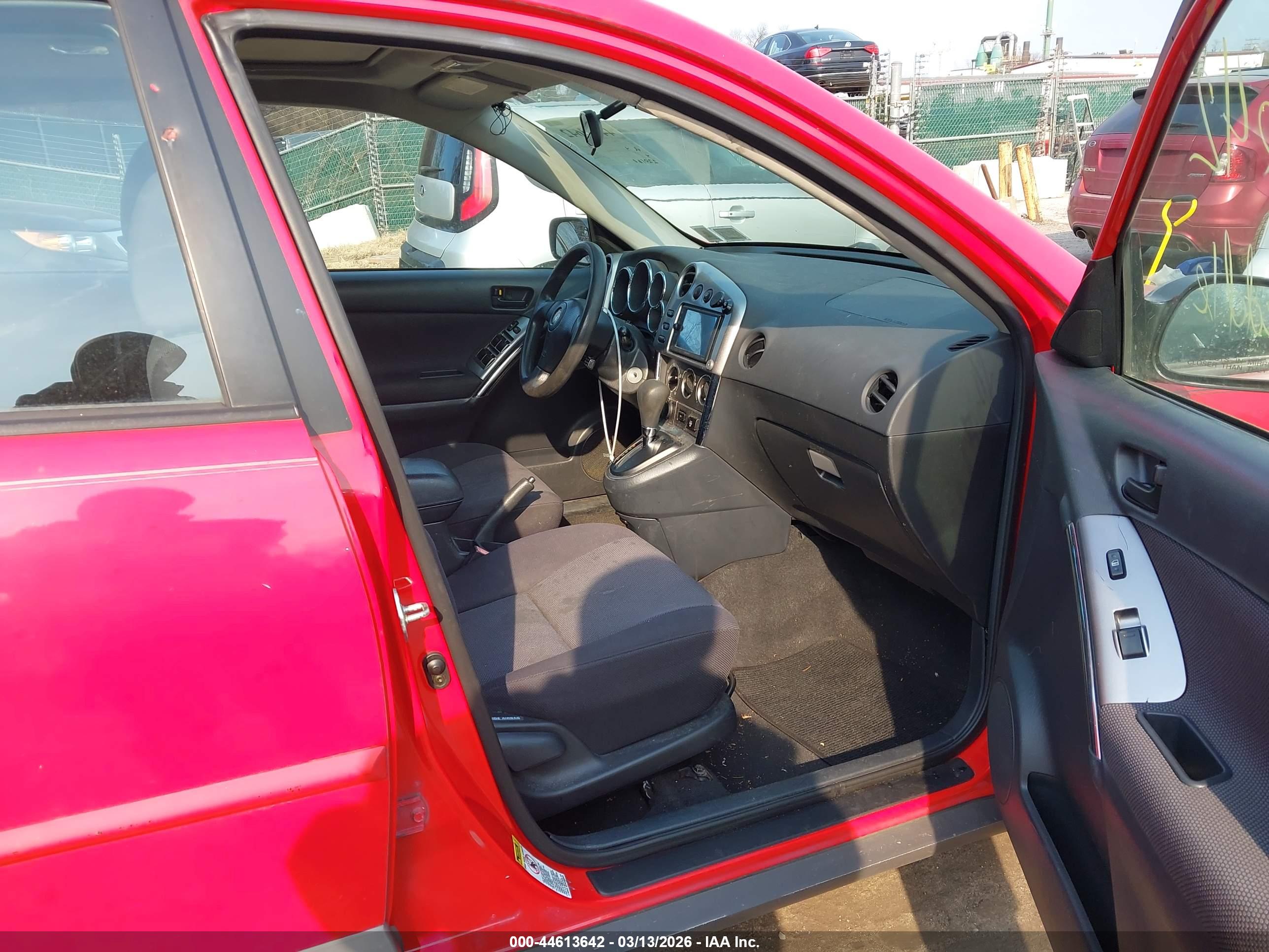 PONTIAC VIBE image 5