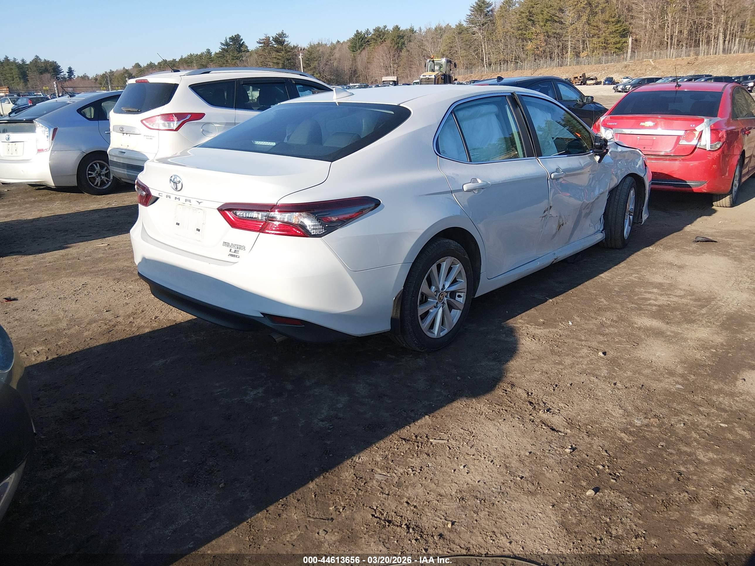 TOYOTA CAMRY image 4