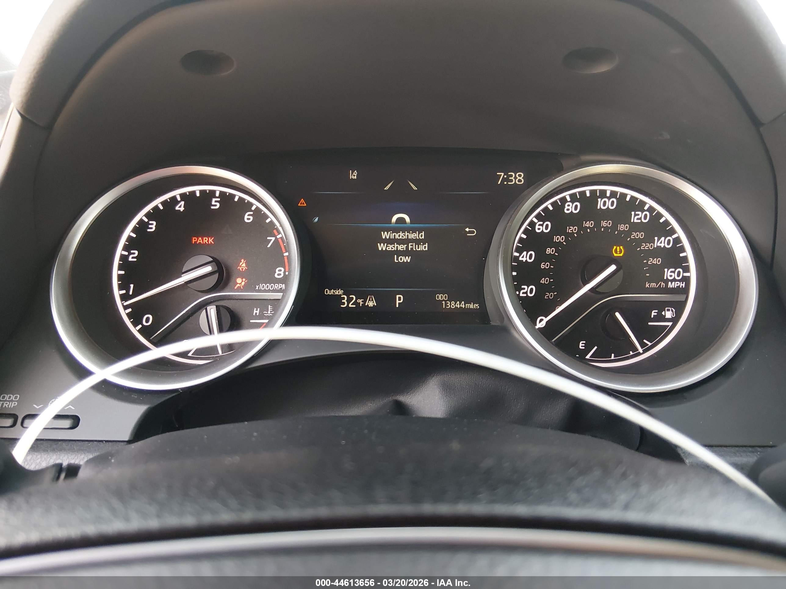 TOYOTA CAMRY image 7