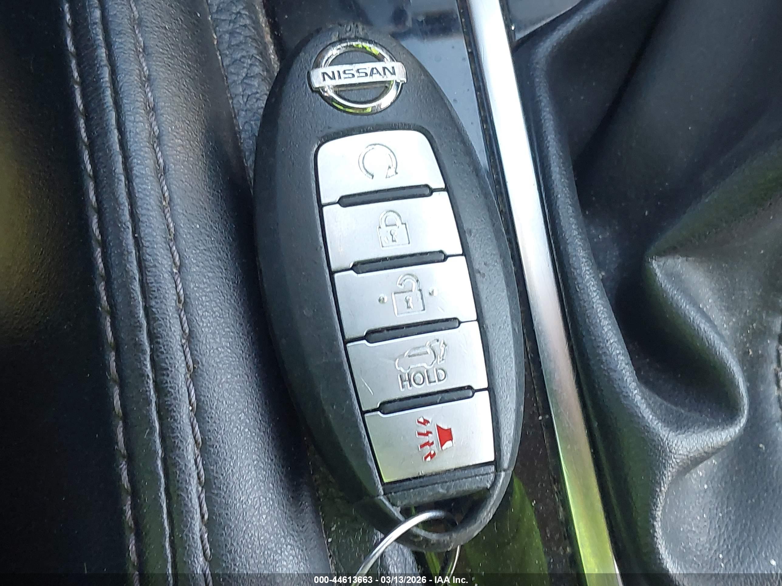 NISSAN ROGUE image 11