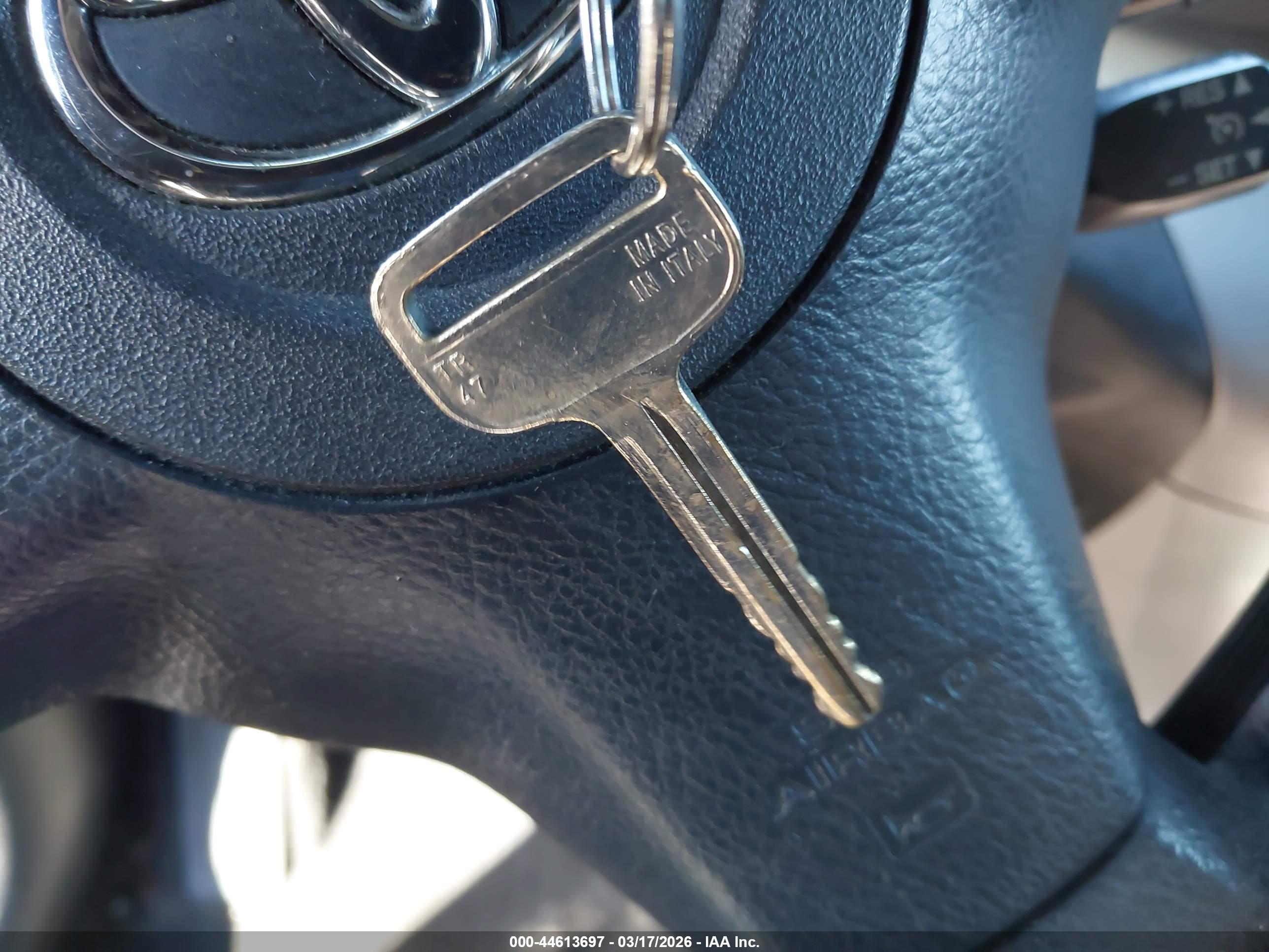 TOYOTA RAV4 image 11