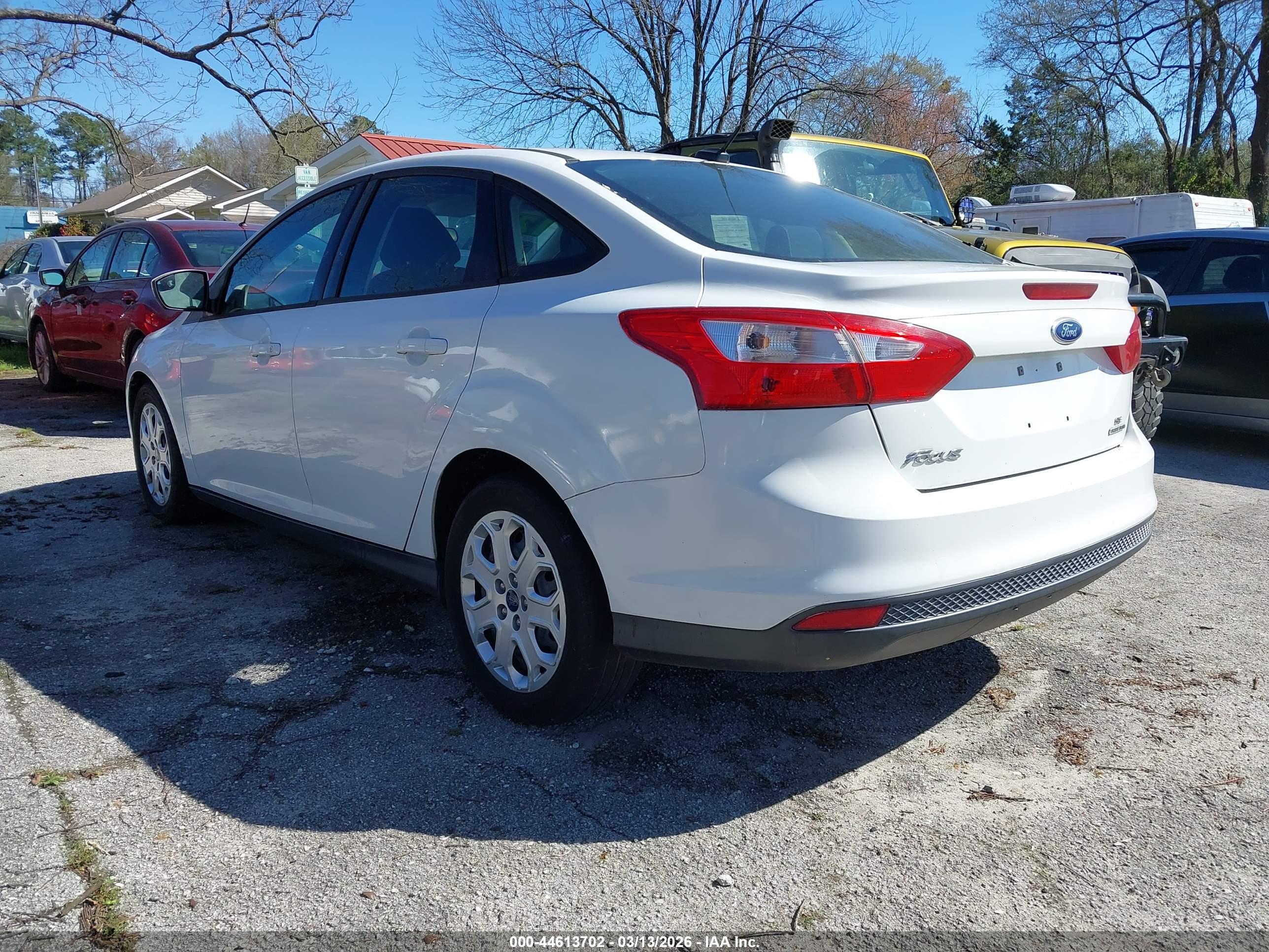 FORD FOCUS image 3