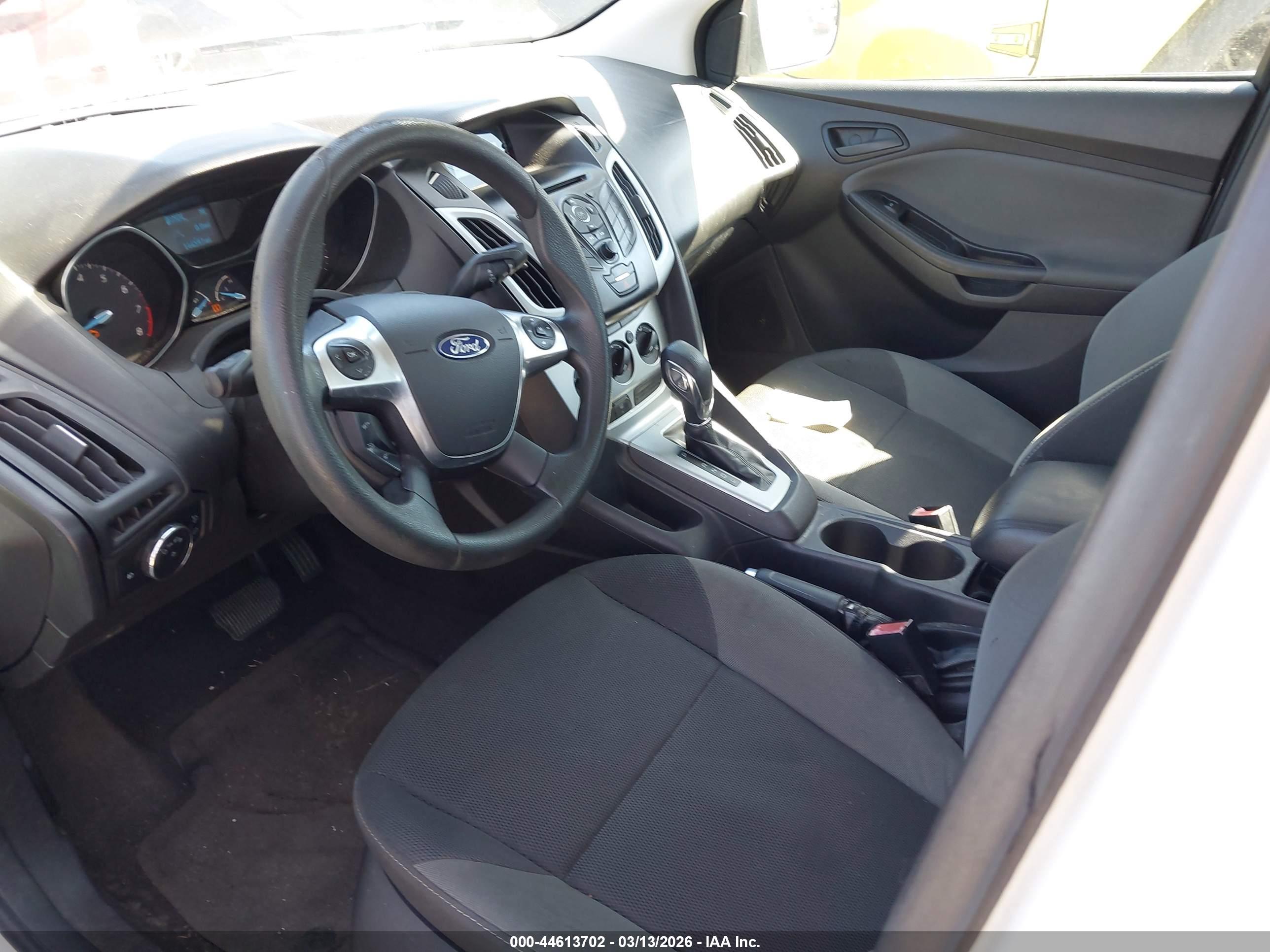 FORD FOCUS image 6