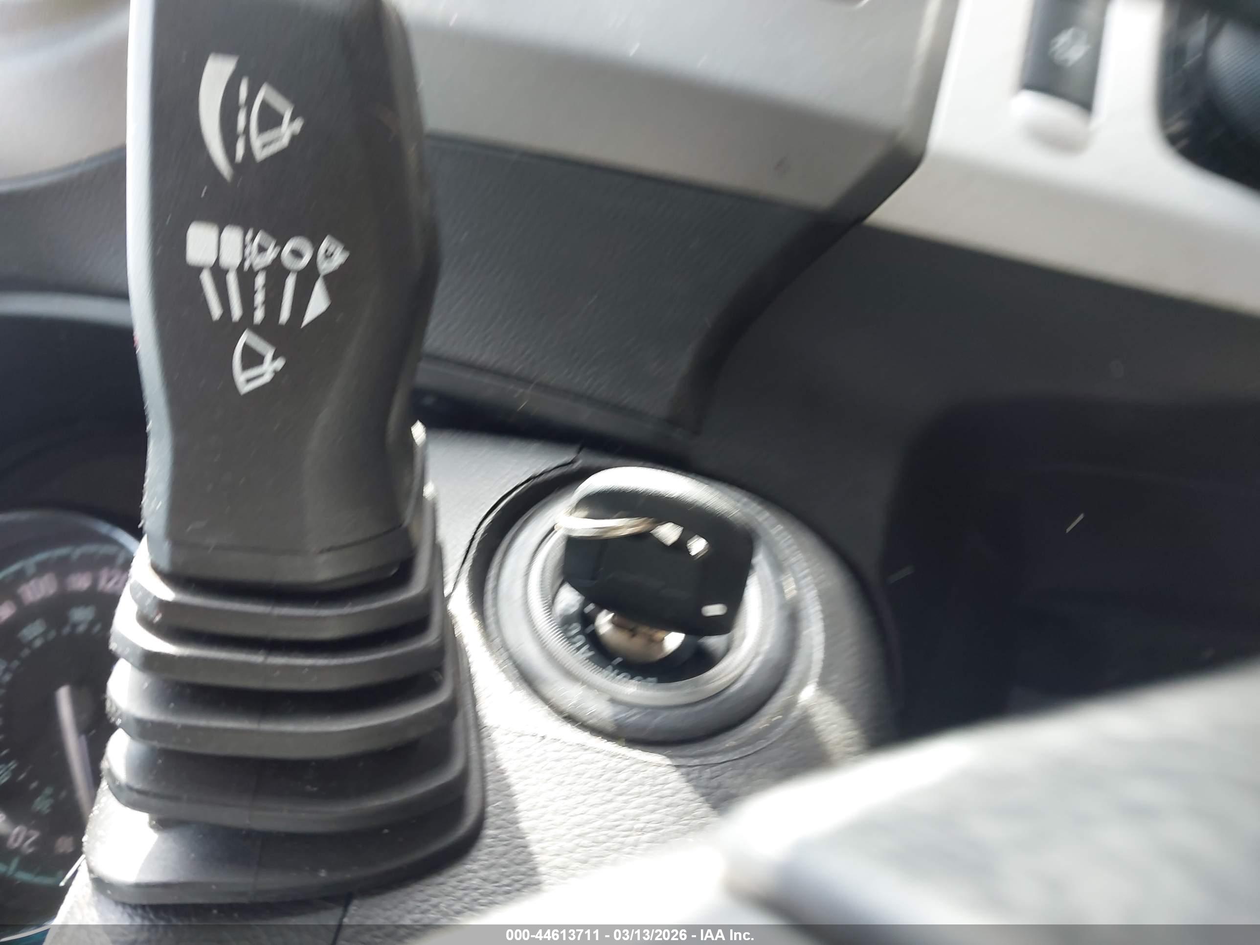 CHEVROLET CAPTIVA image 11