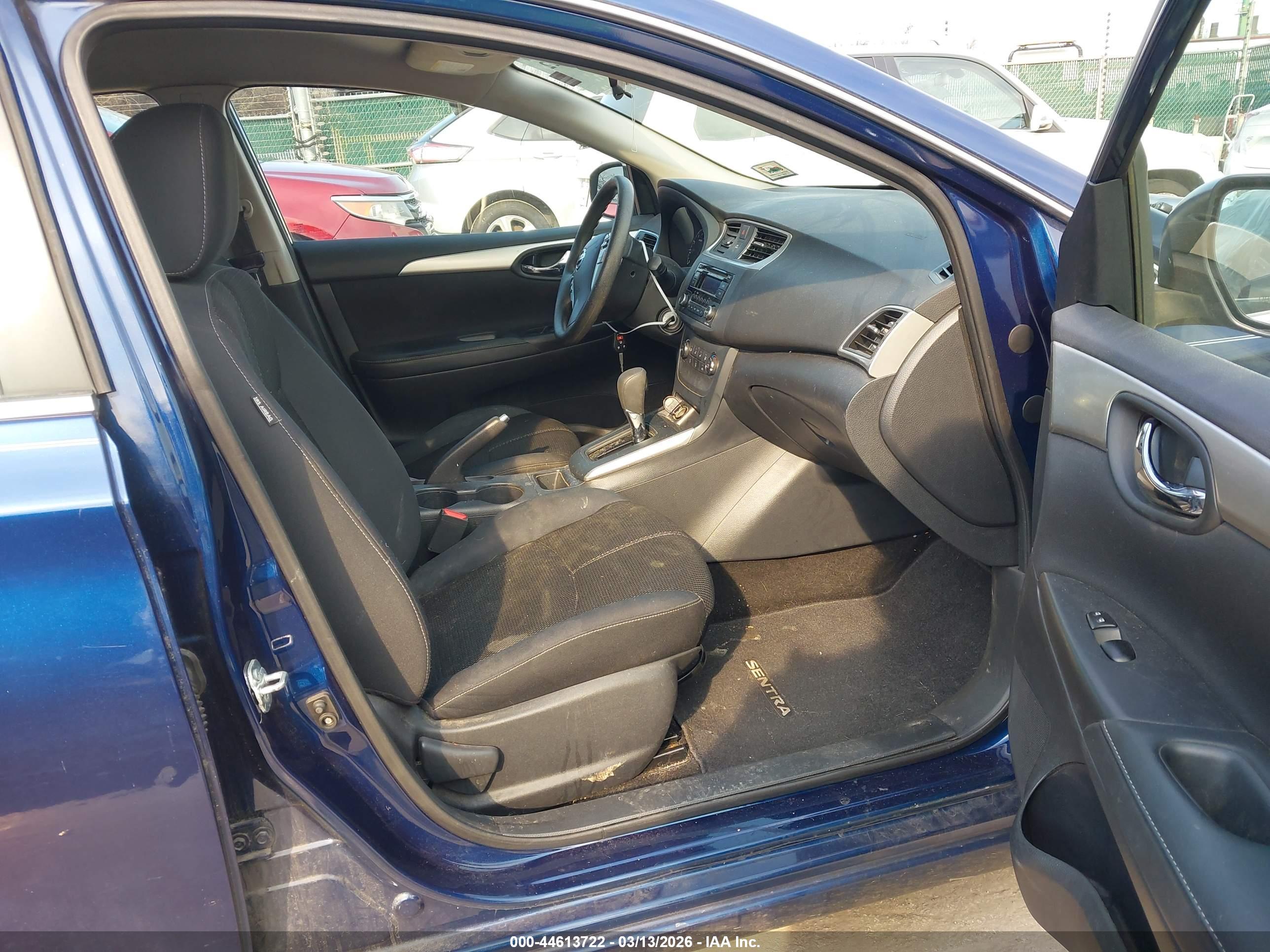 NISSAN SENTRA image 5