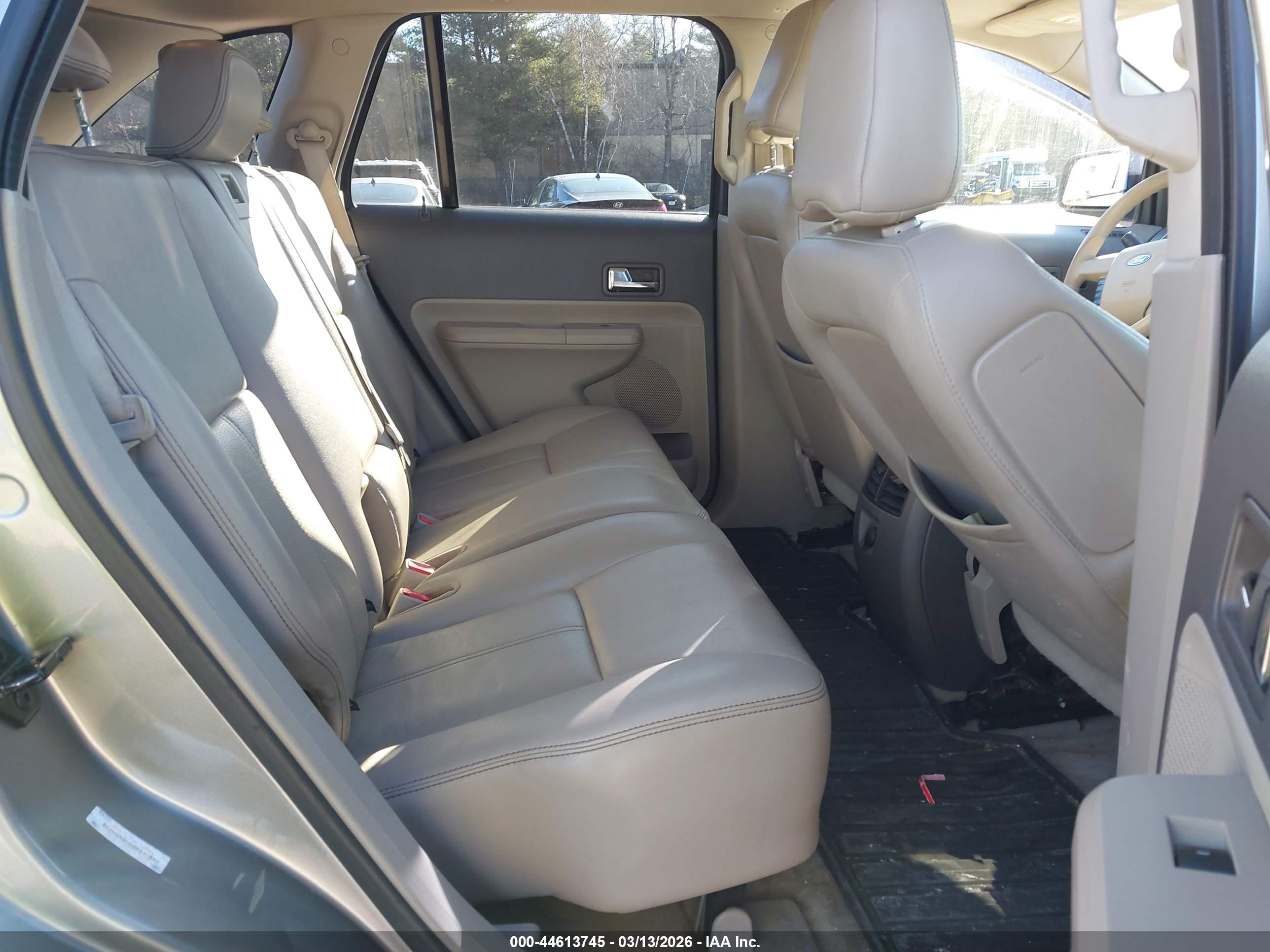 FORD EDGE image 8