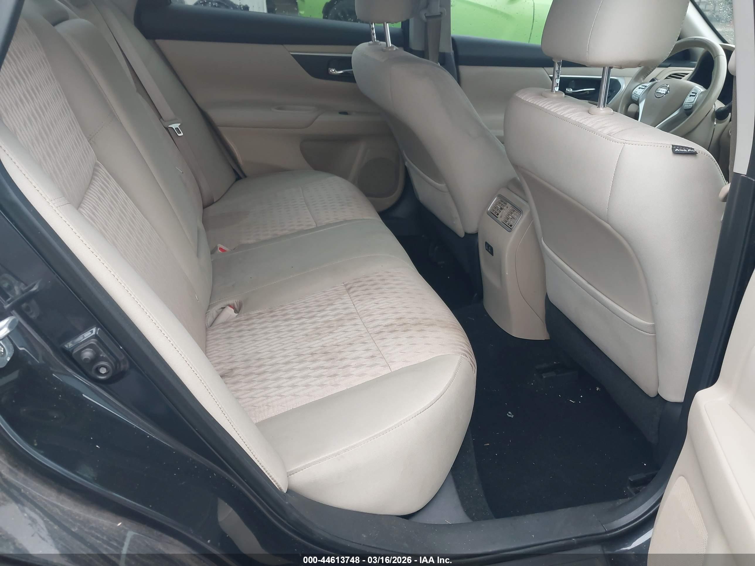 NISSAN ALTIMA image 8