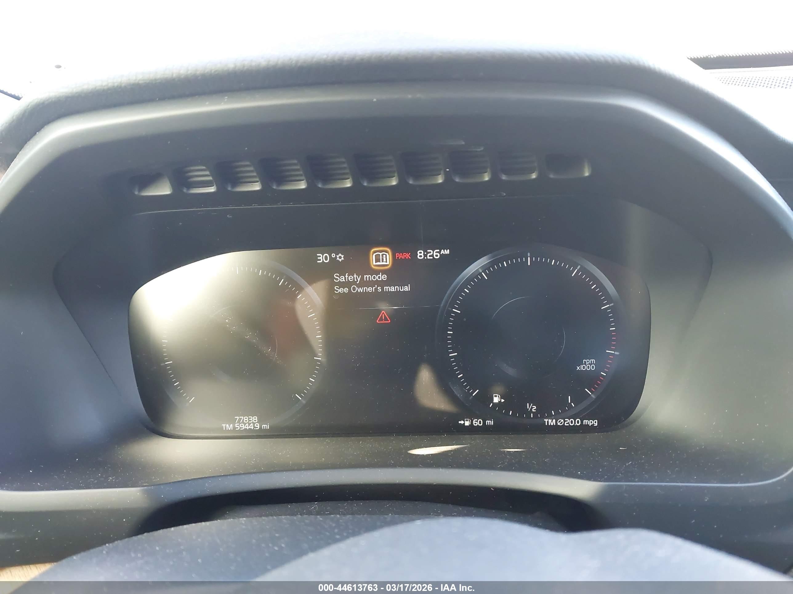 VOLVO XC90 image 7