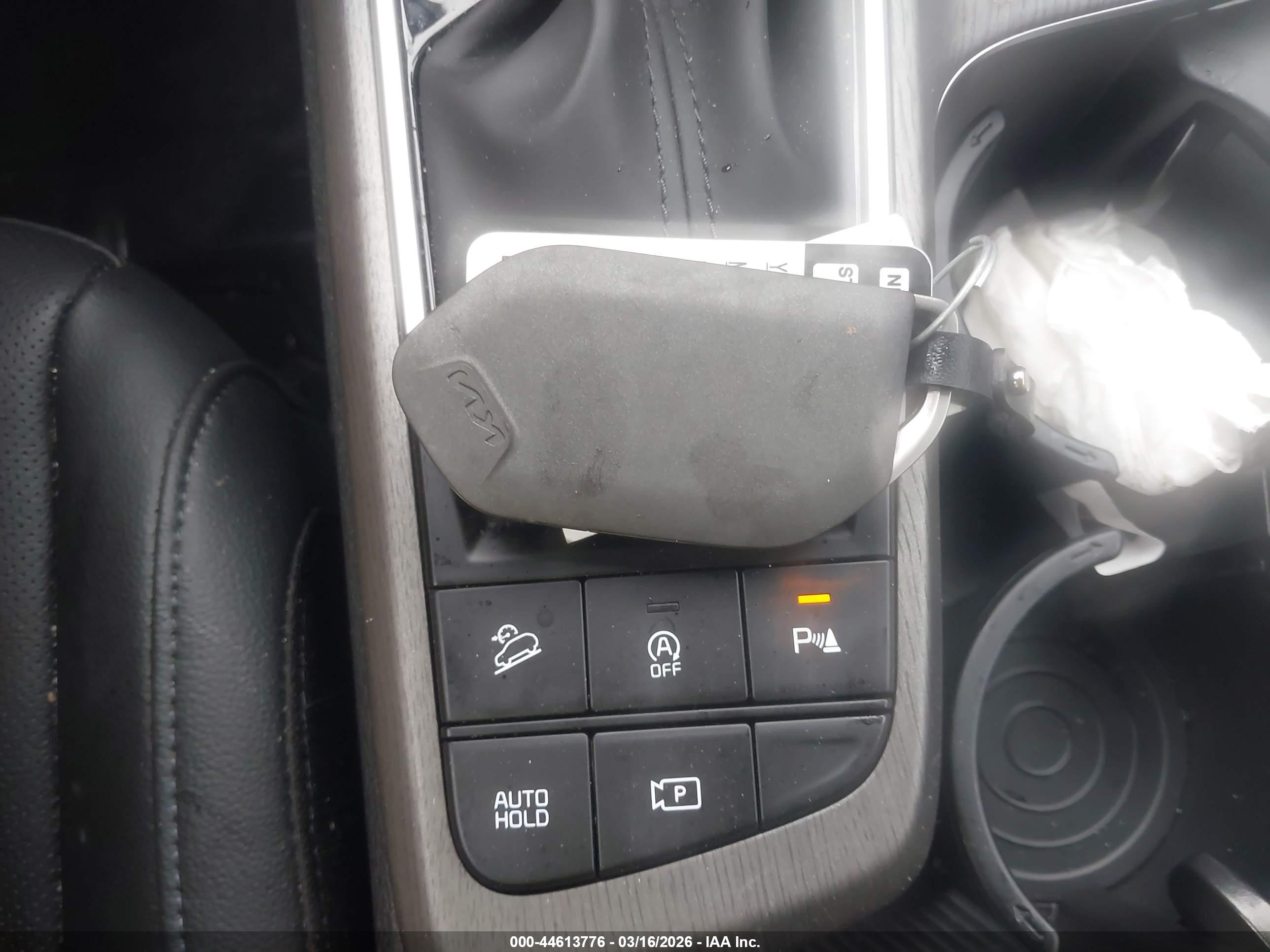 KIA SPORTAGE image 11