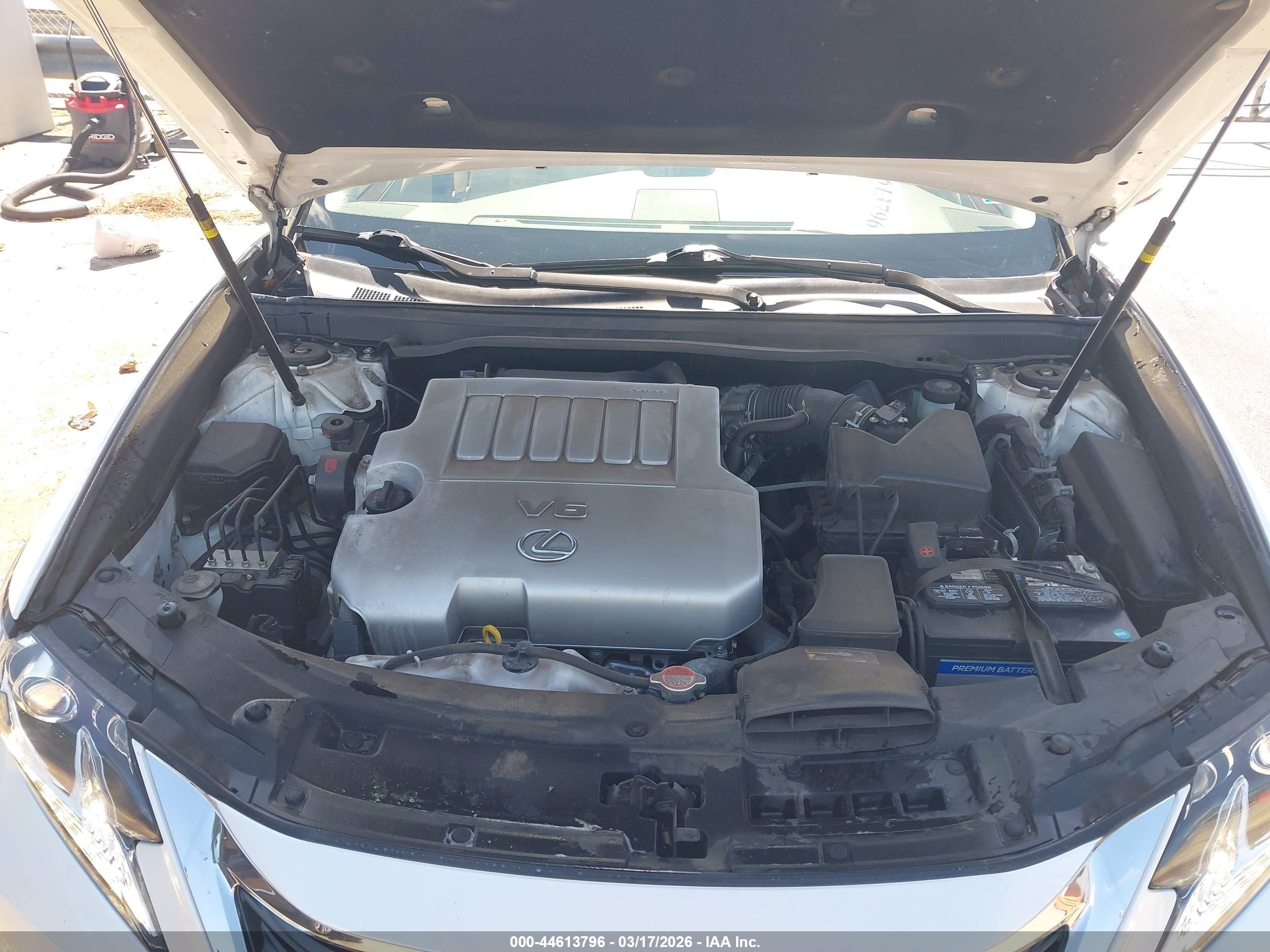 LEXUS ES image 10