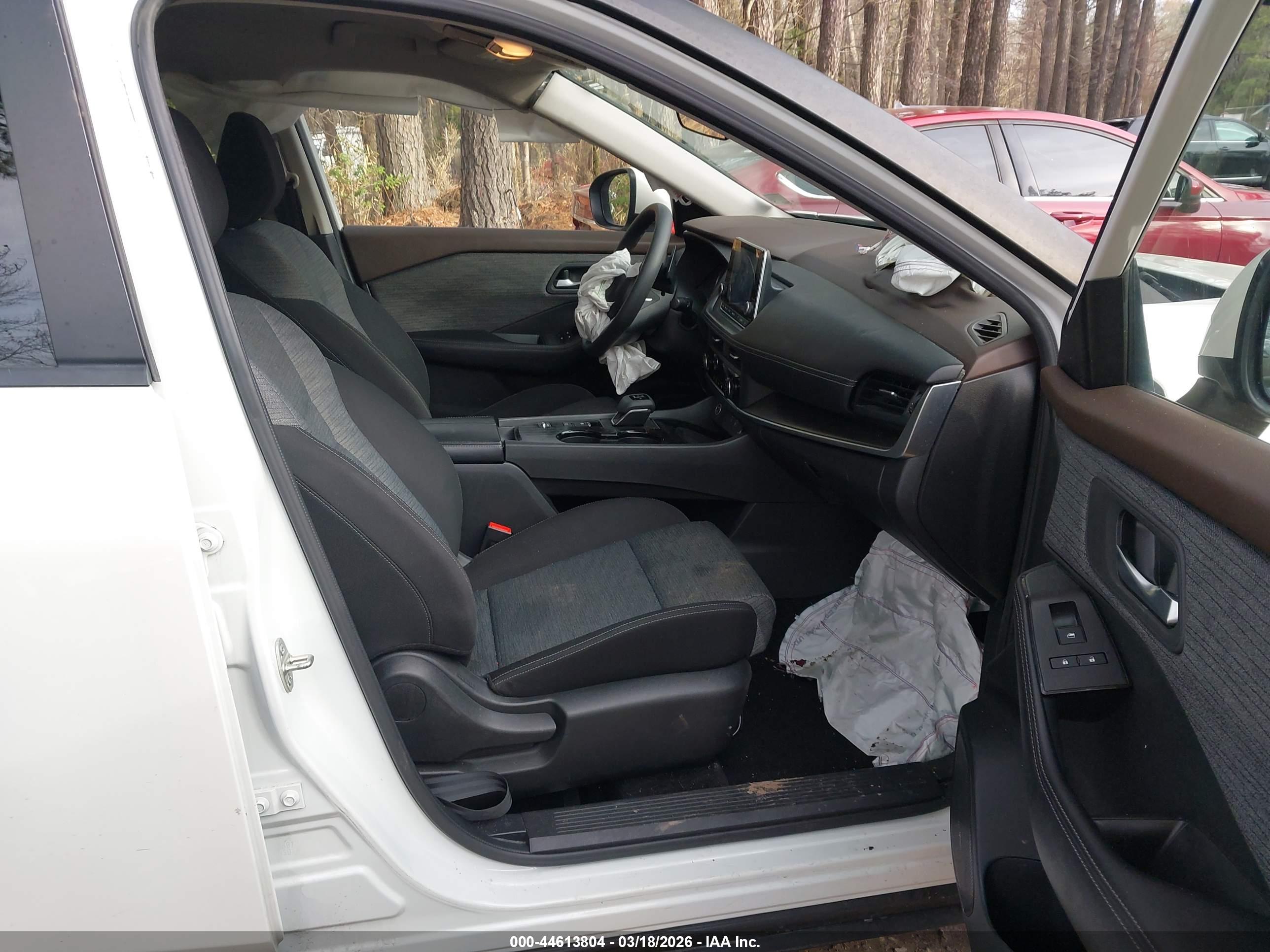 NISSAN ROGUE image 5