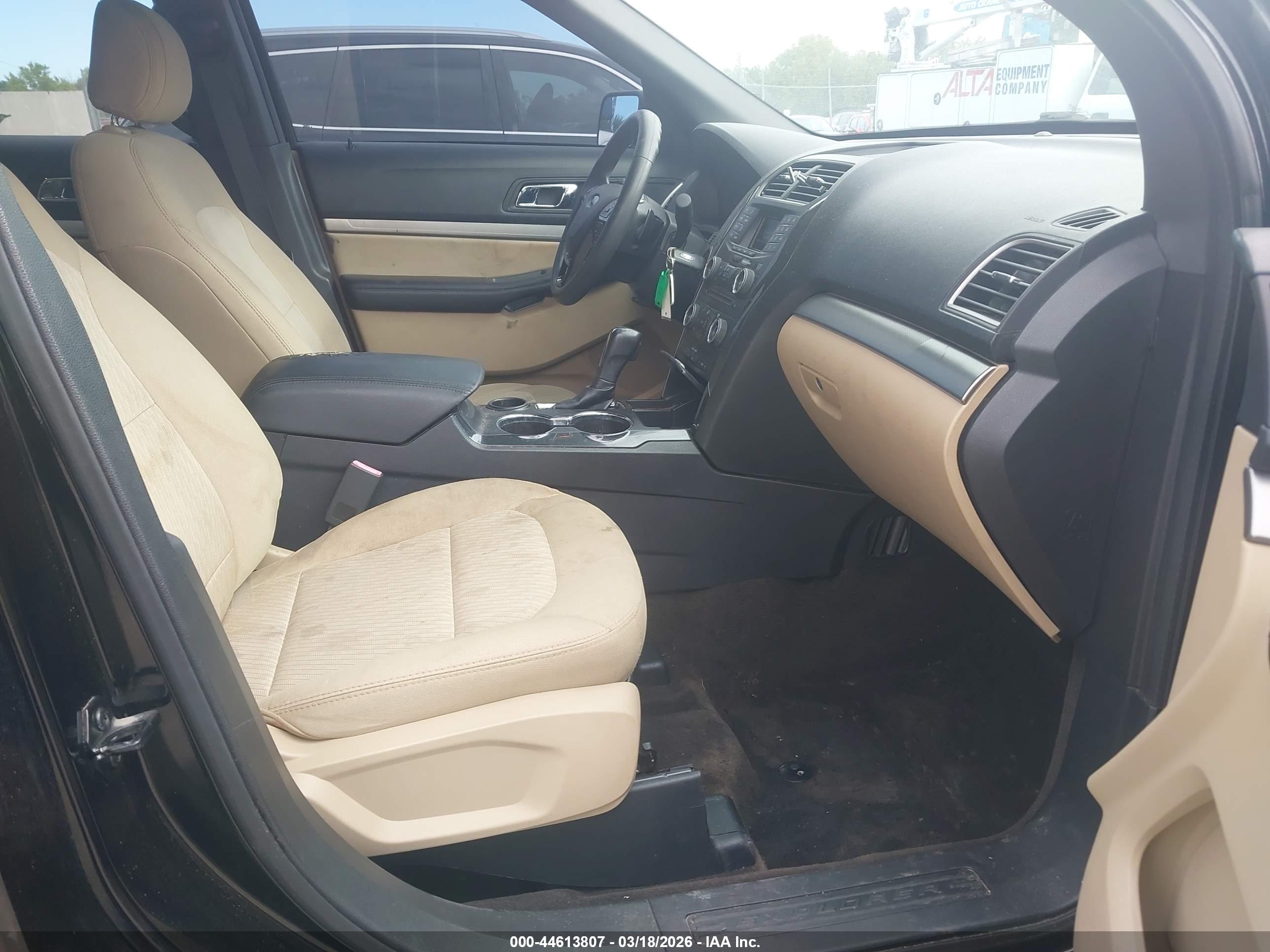 FORD EXPLORER image 5