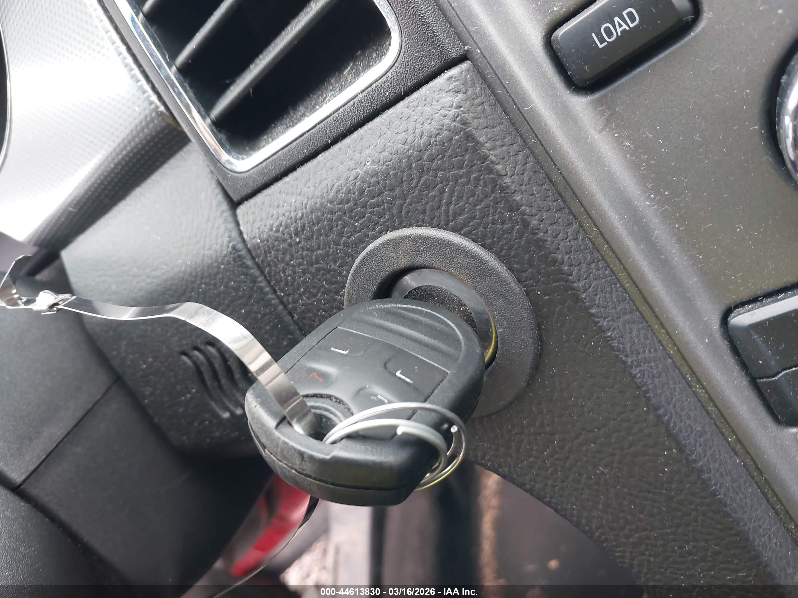 FORD TAURUS image 11