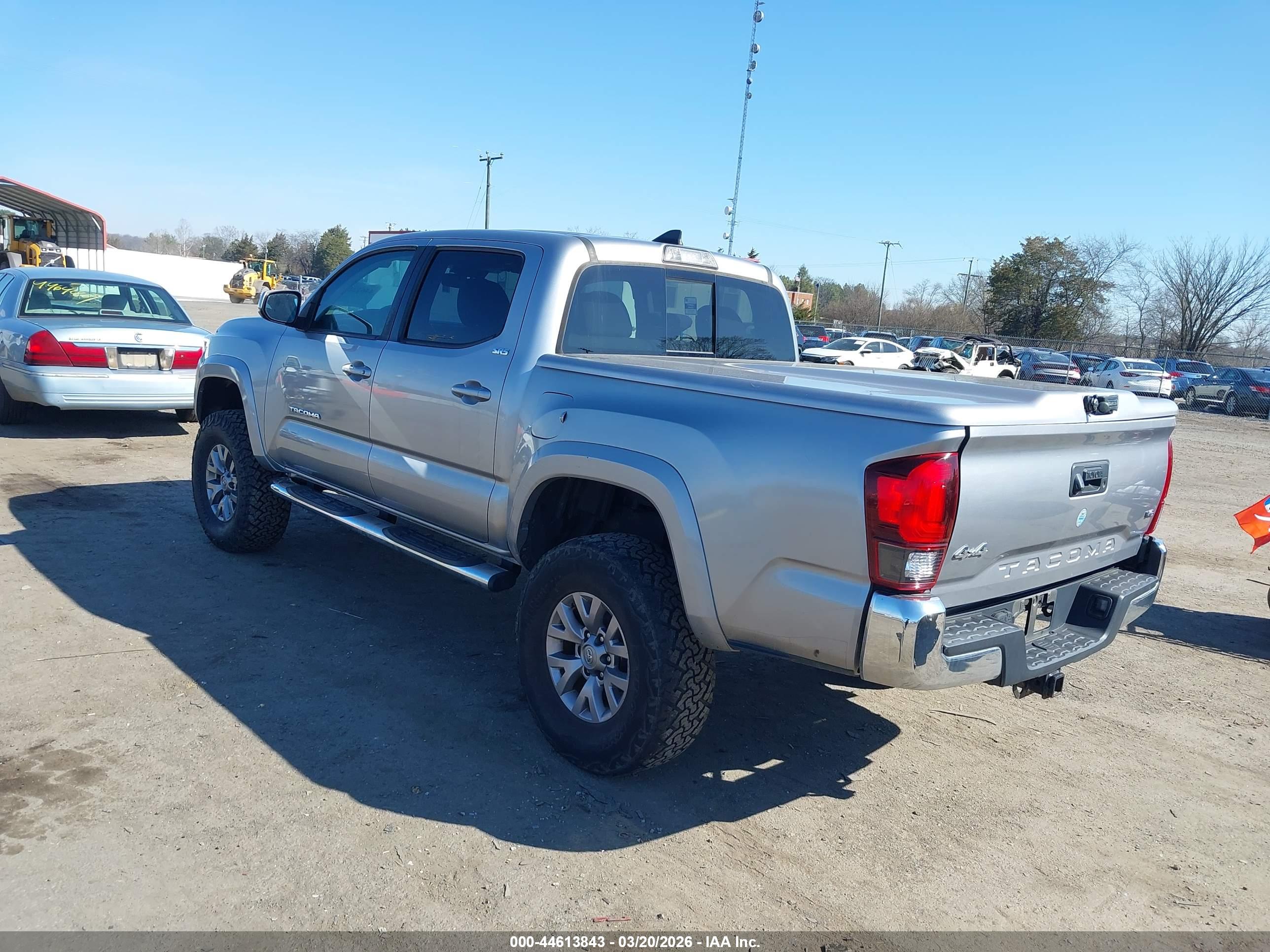 TOYOTA TACOMA image 3