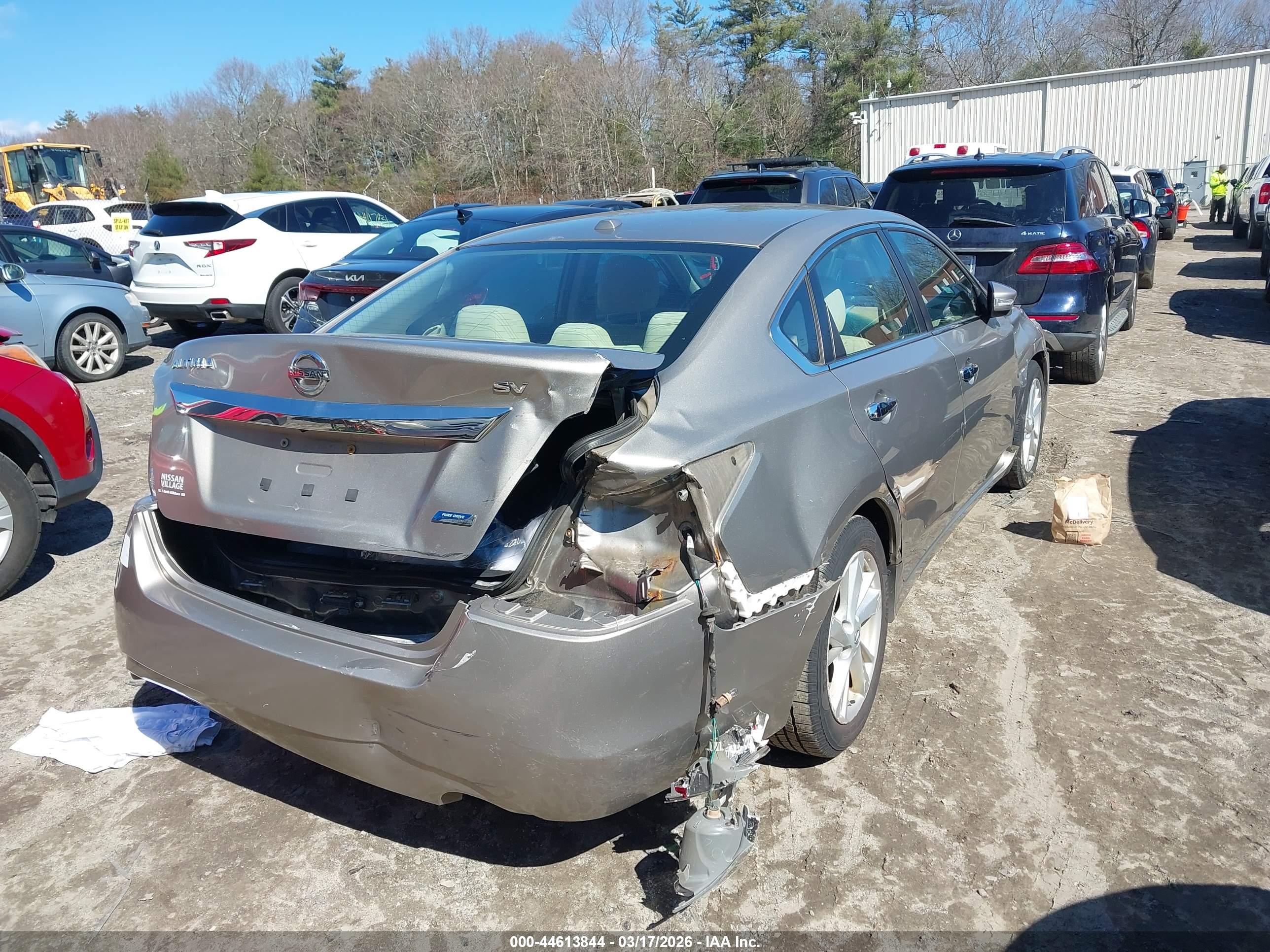 NISSAN ALTIMA image 4