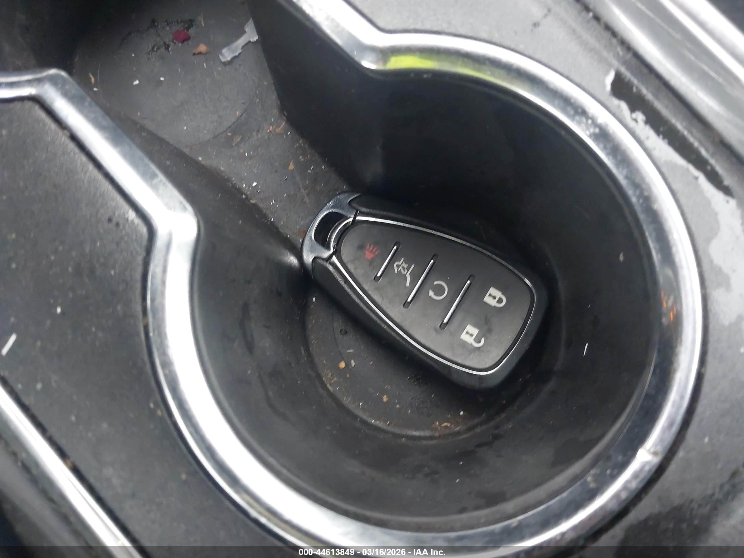 CHEVROLET TRAVERSE image 11