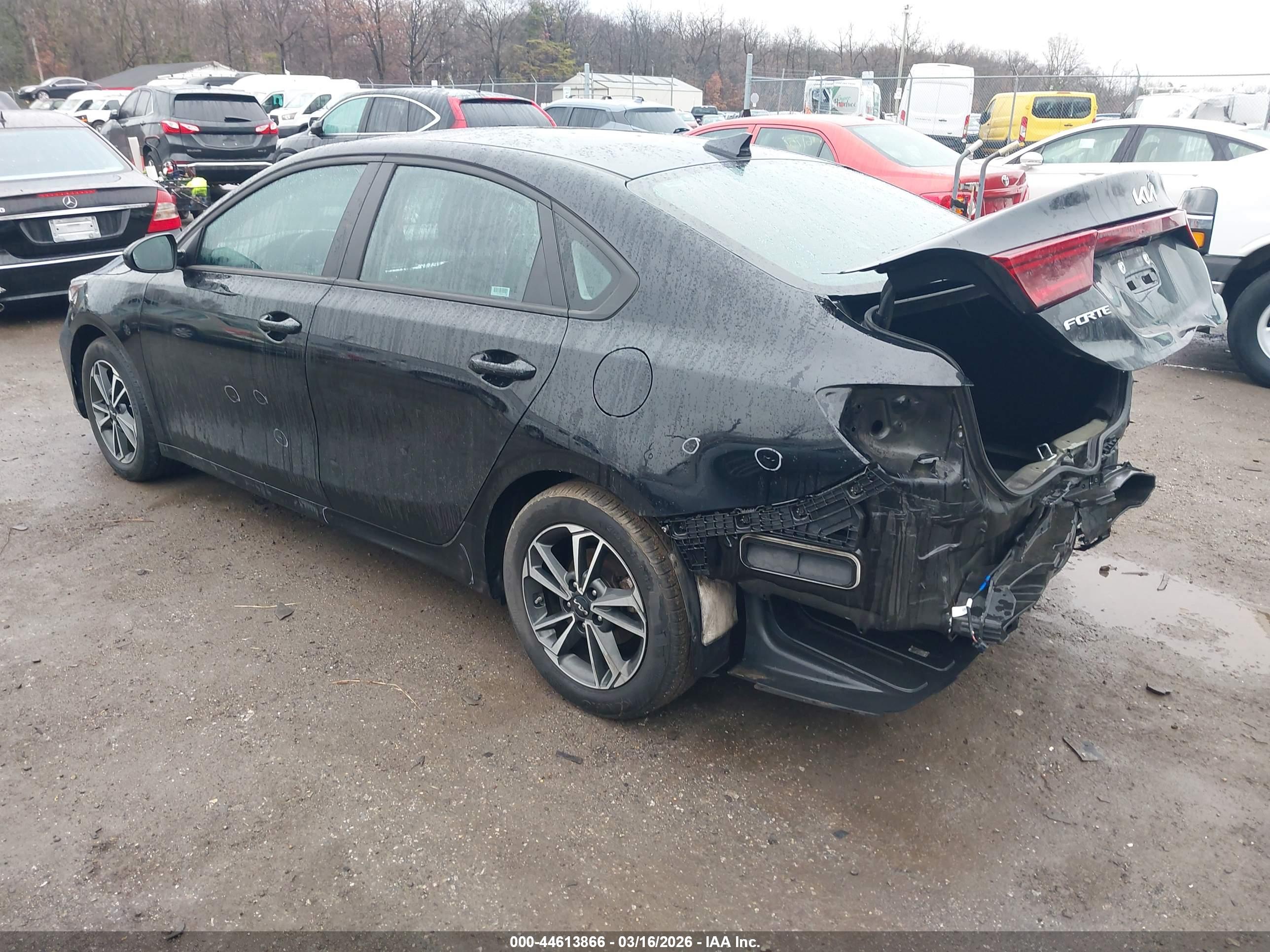 KIA FORTE image 3