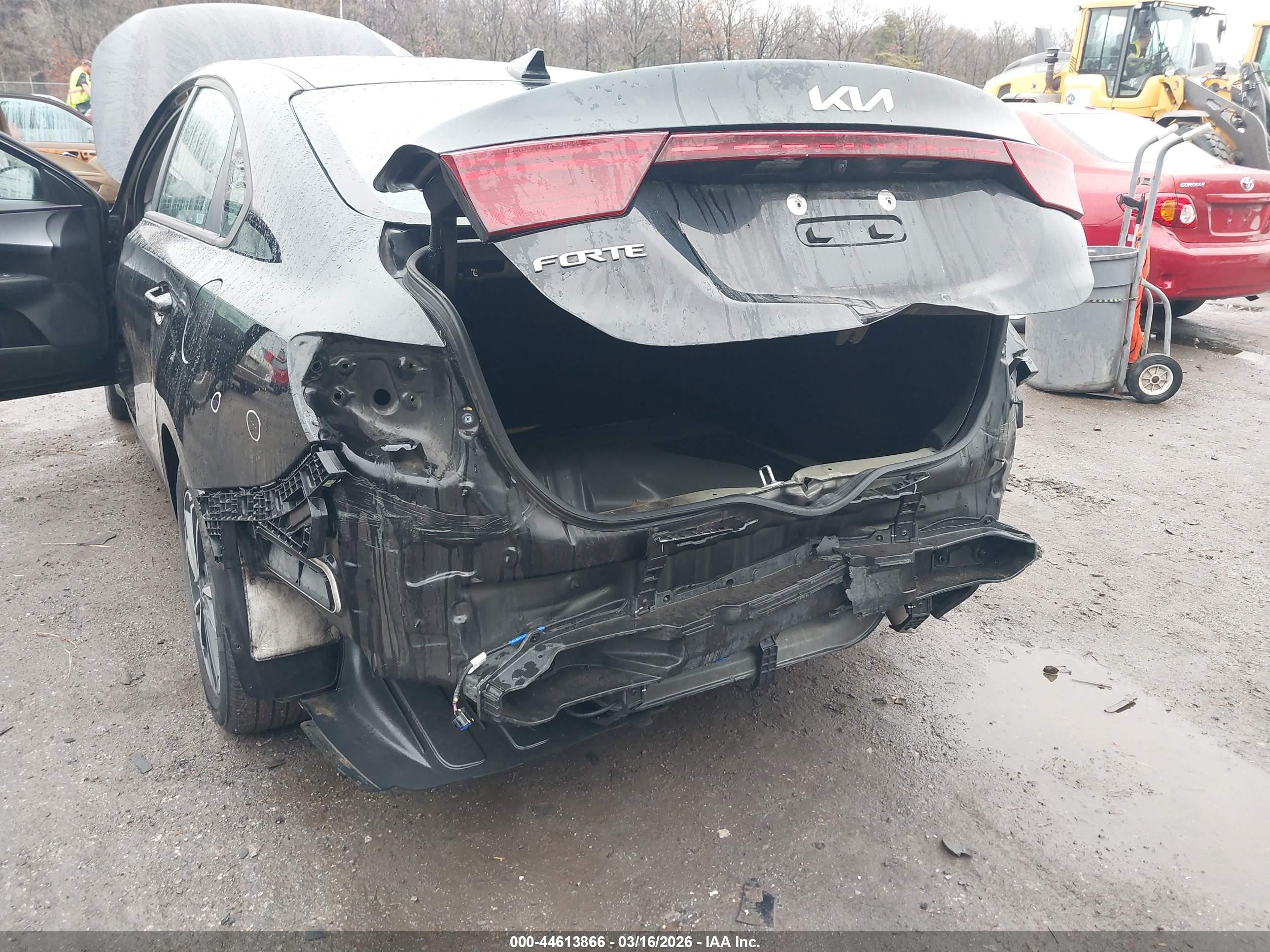 KIA FORTE image 6