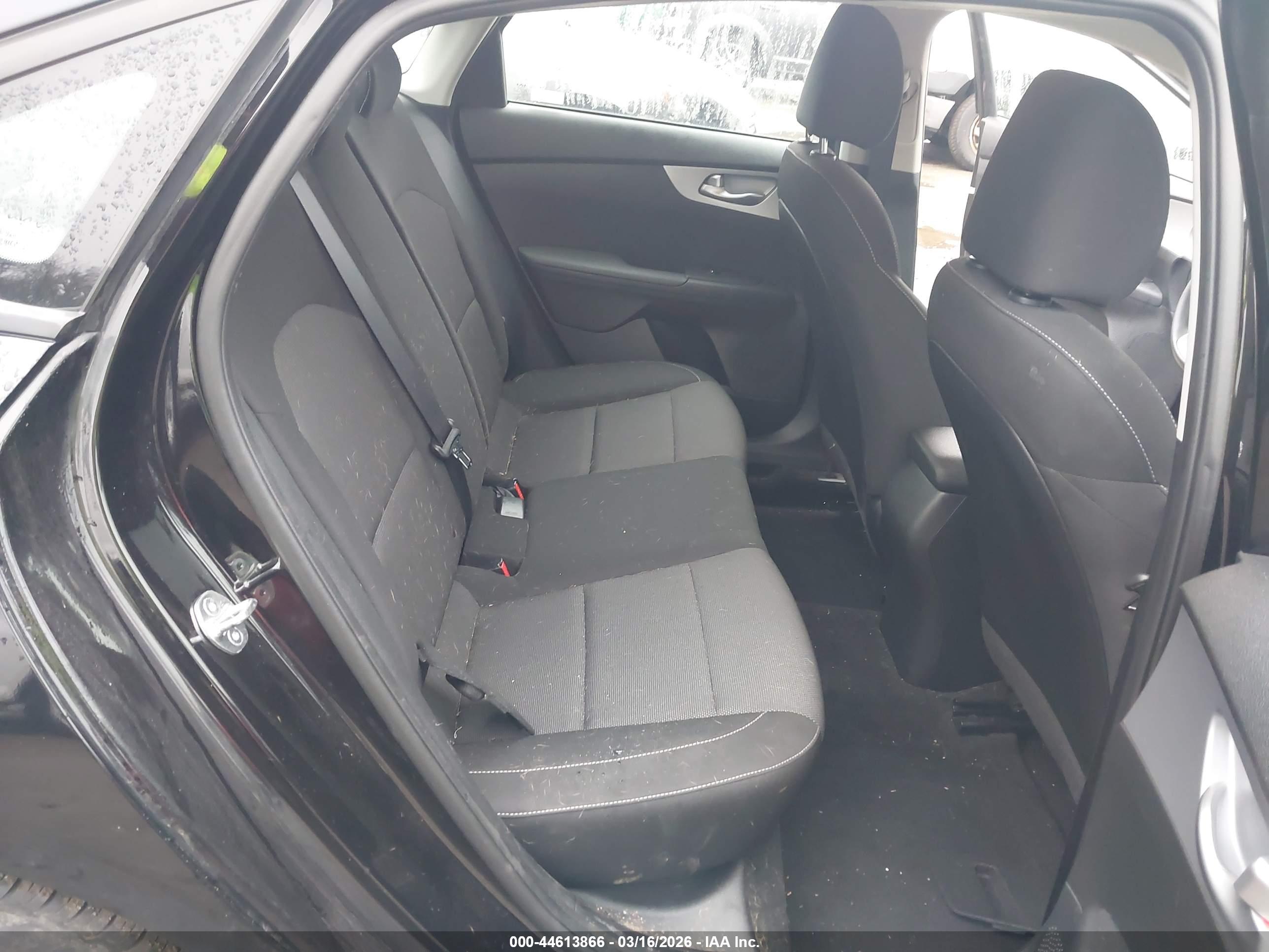KIA FORTE image 8