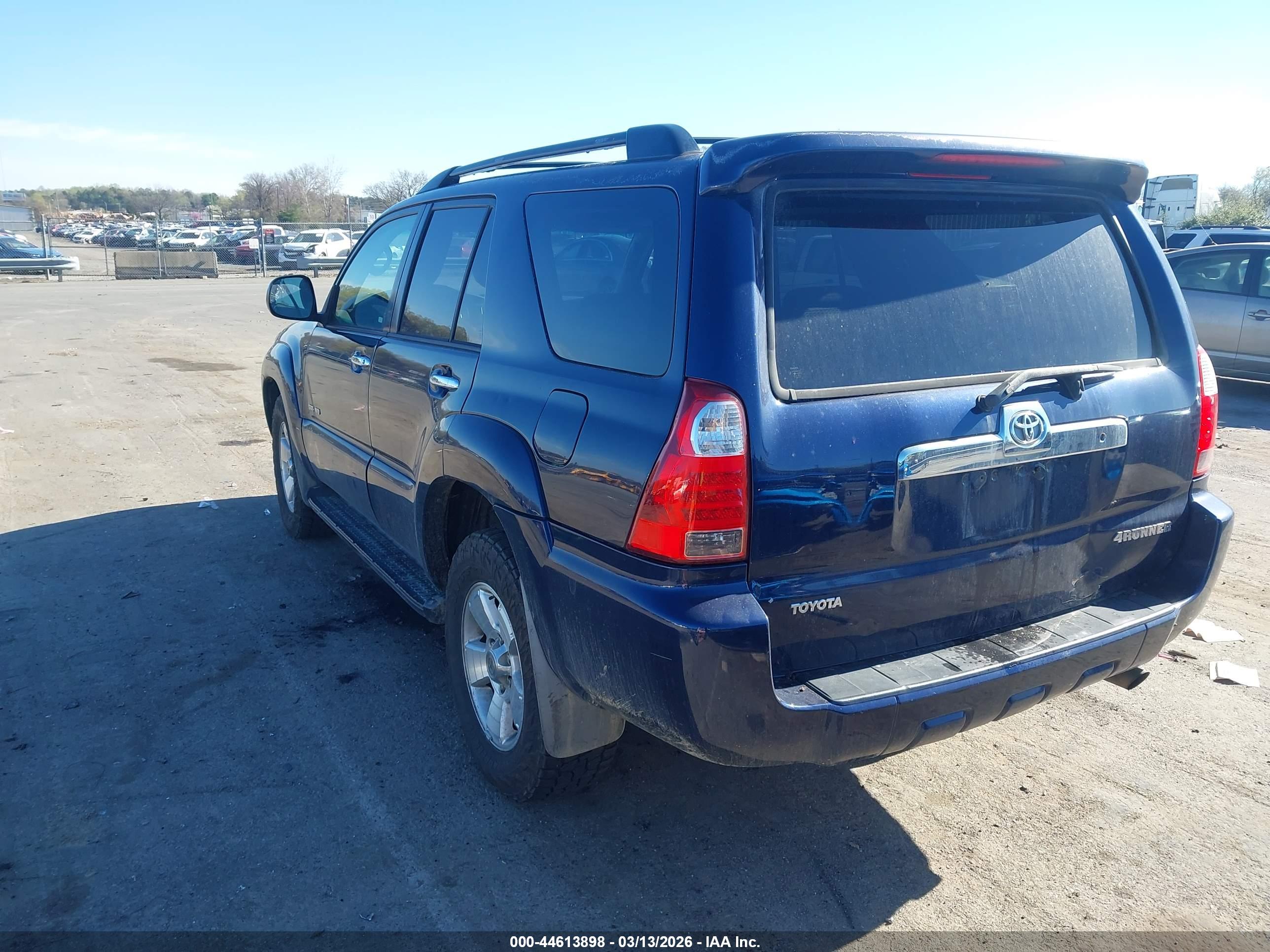TOYOTA 4RUNNER image 3
