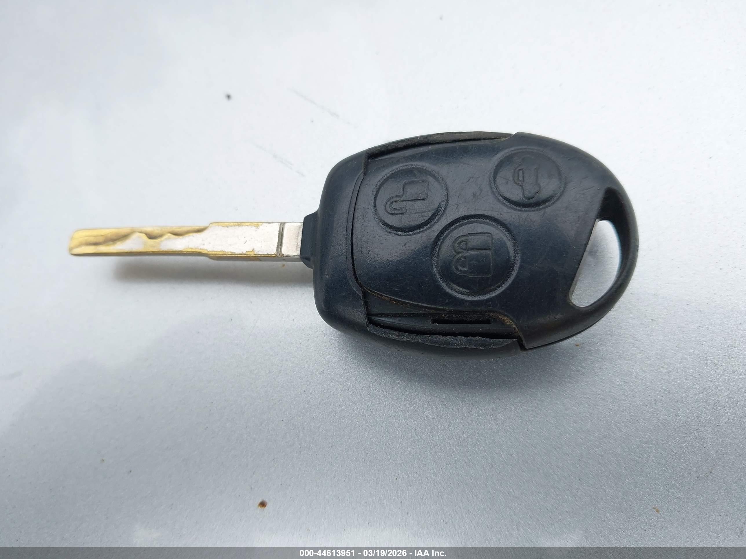 FORD FIESTA image 11