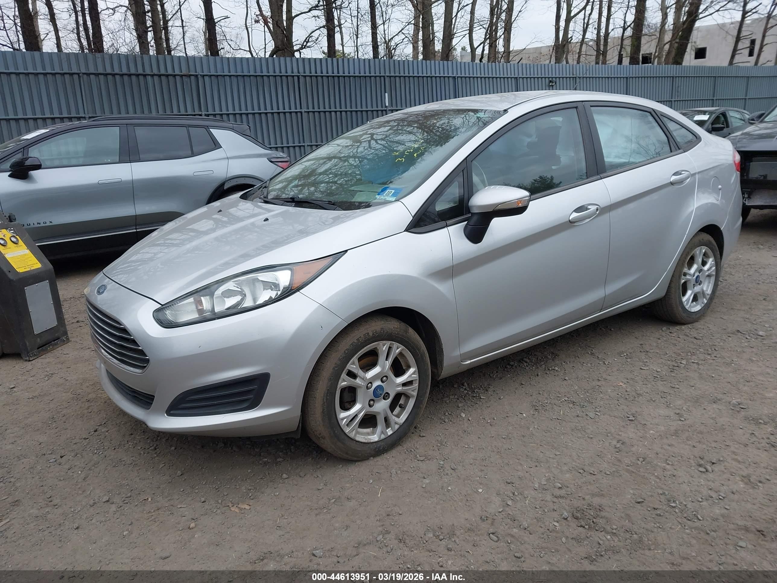 FORD FIESTA image 2