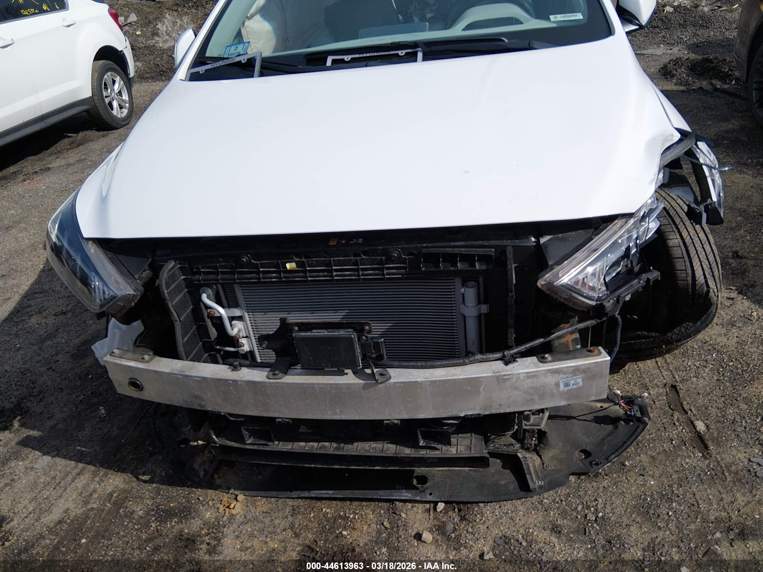 HYUNDAI IONIQ image 6