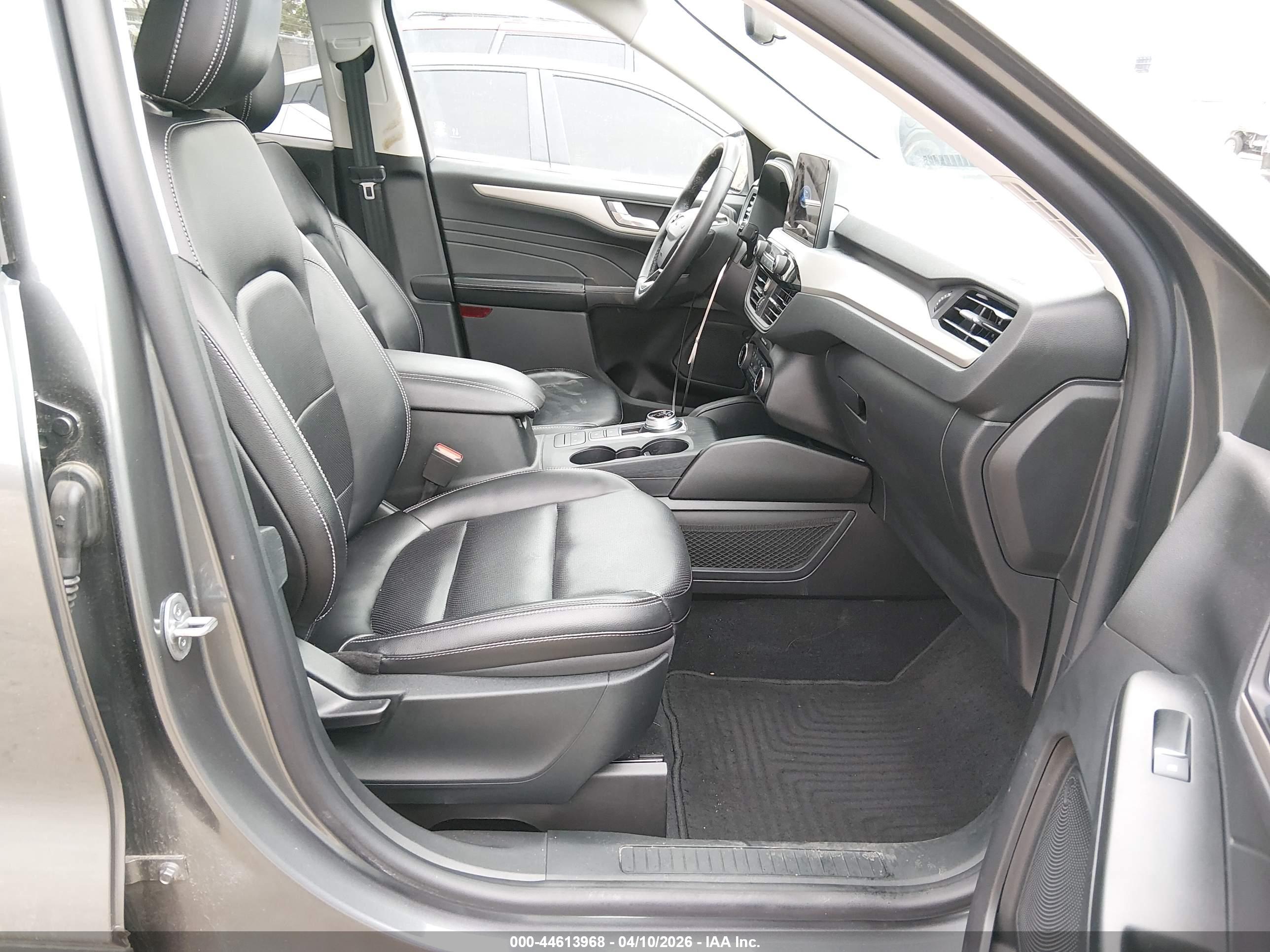 FORD ESCAPE image 5