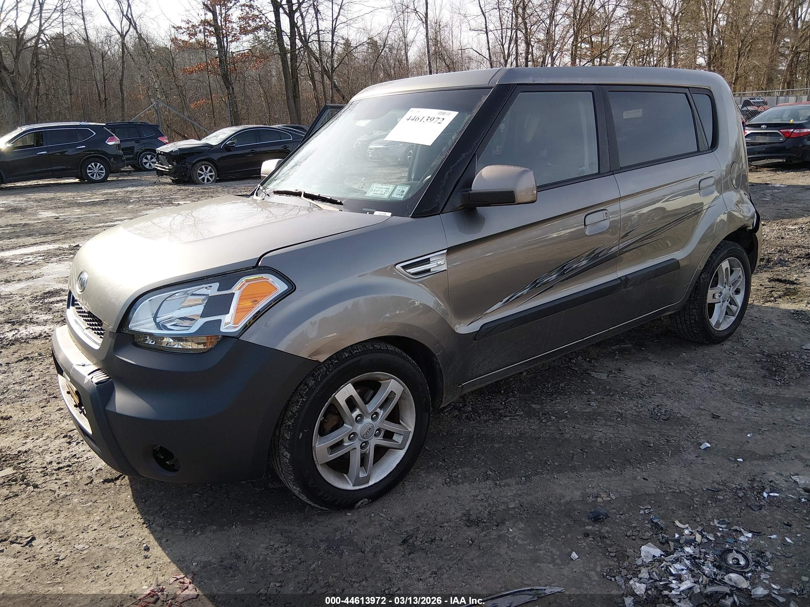 KIA SOUL image 2