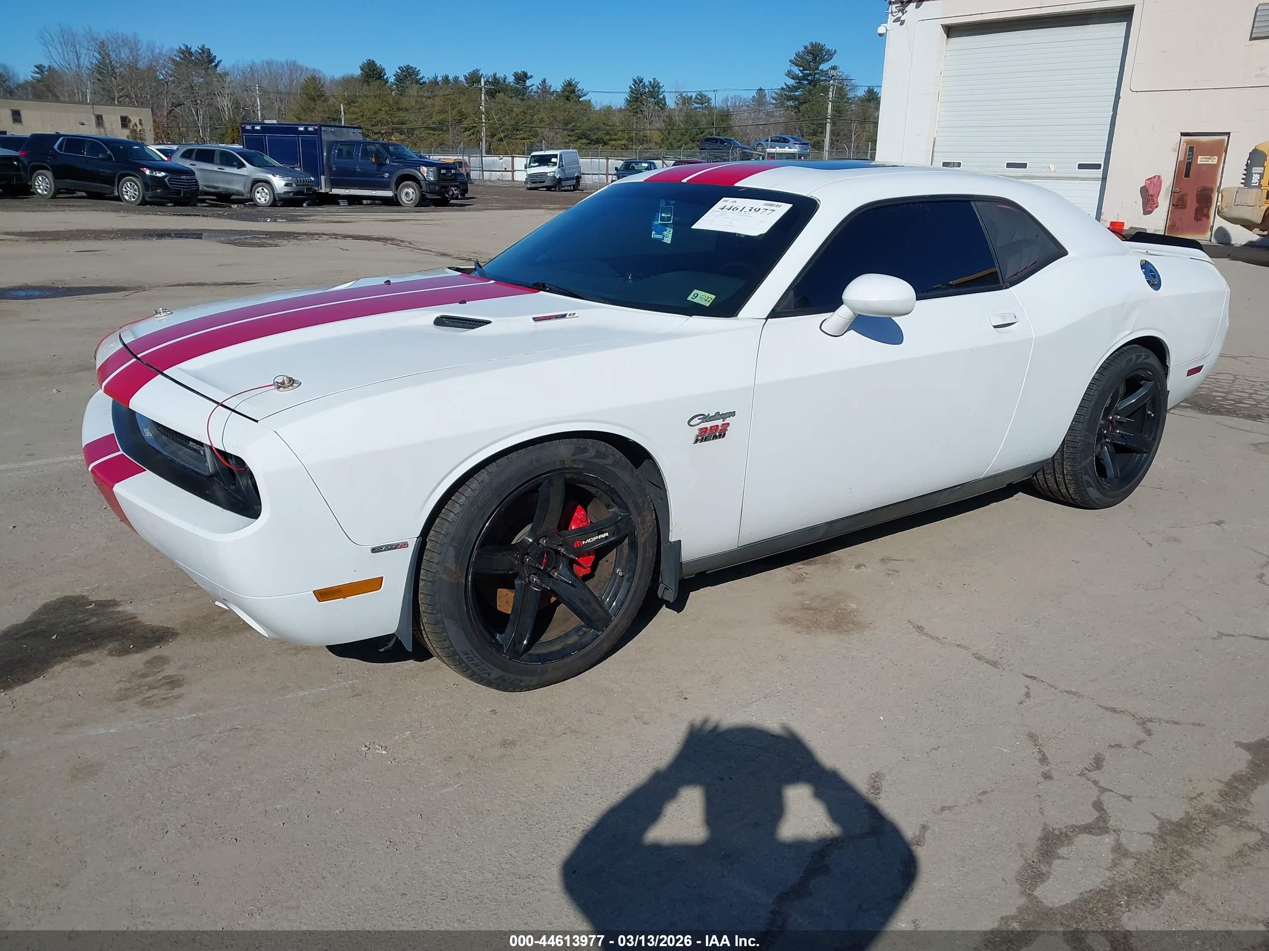 DODGE CHALLENGER image 2