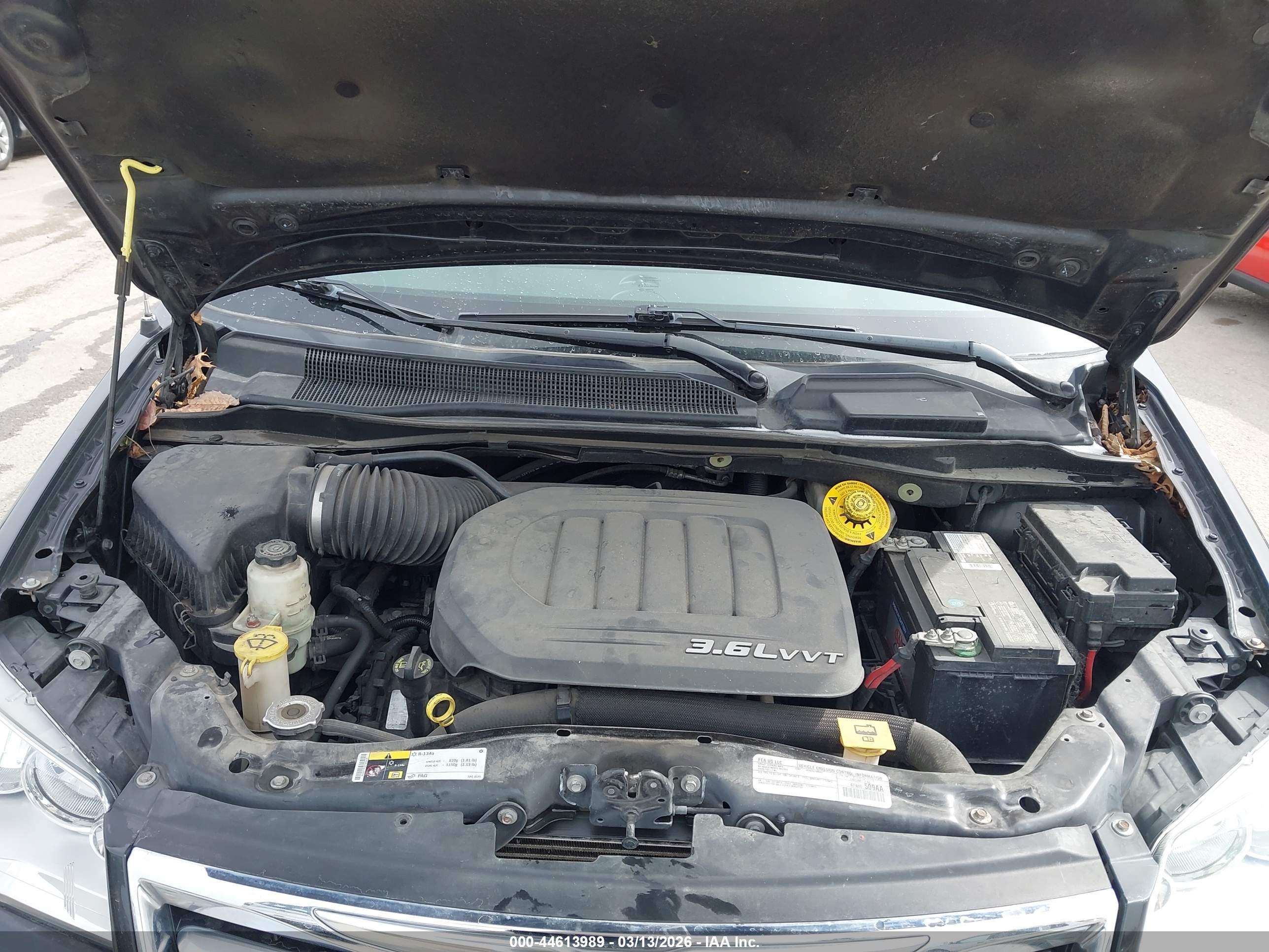 CHRYSLER TOWN image 10