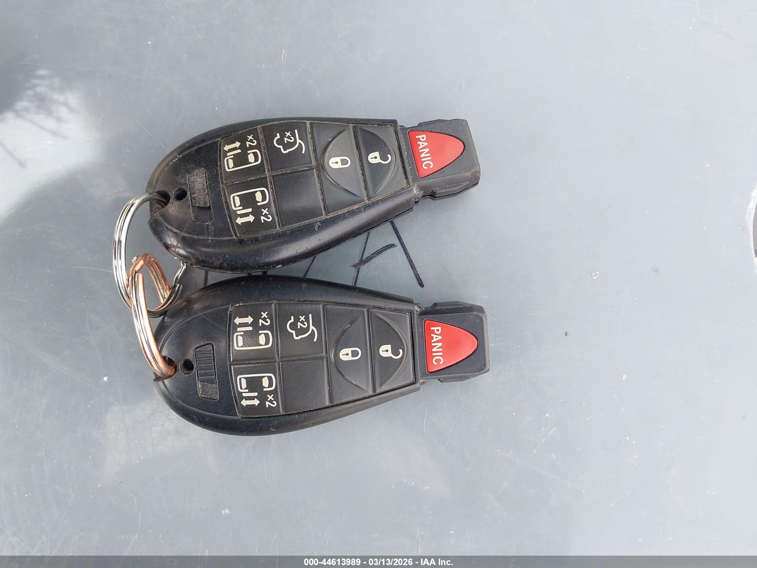 CHRYSLER TOWN image 11