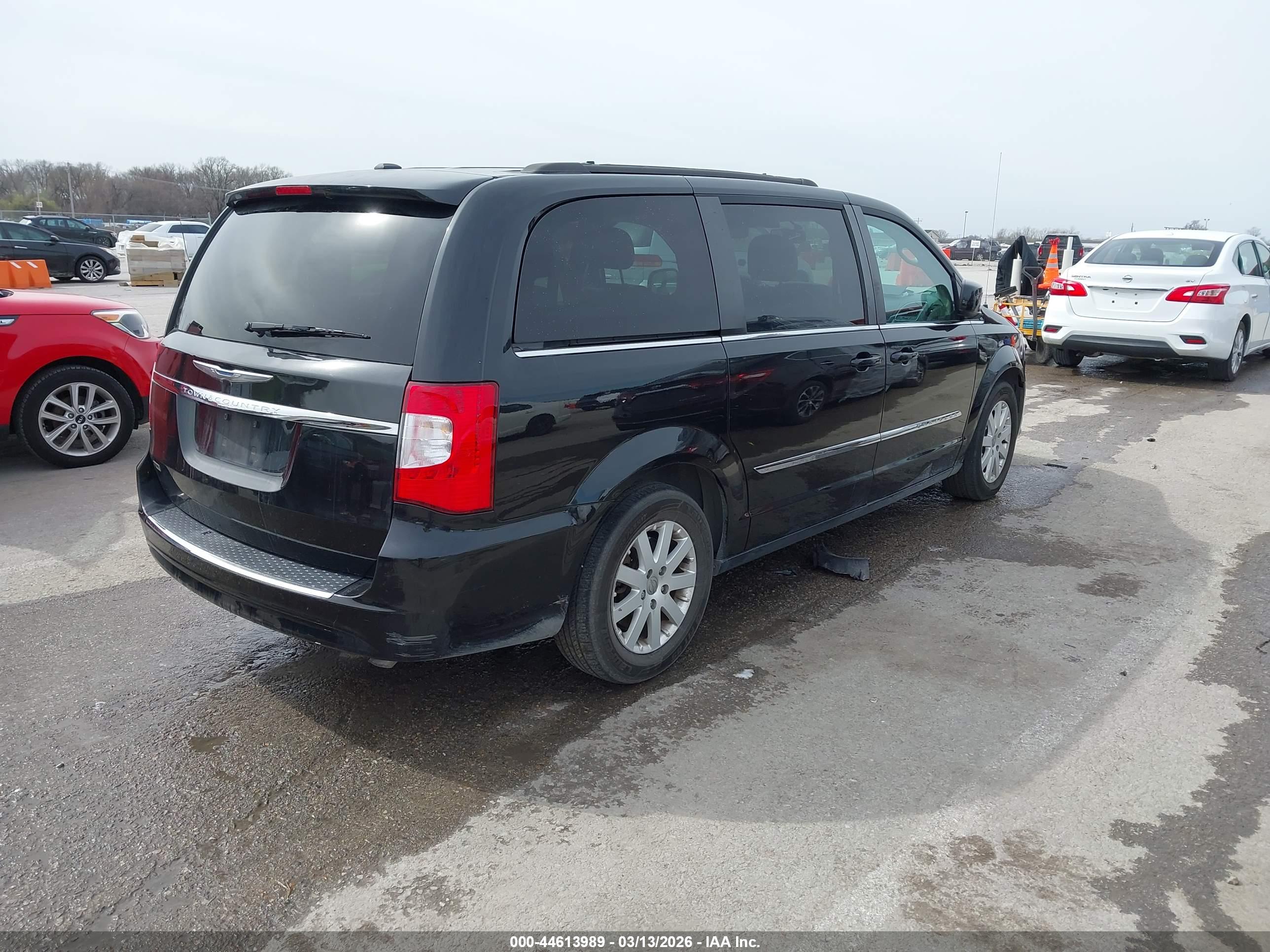 CHRYSLER TOWN image 4