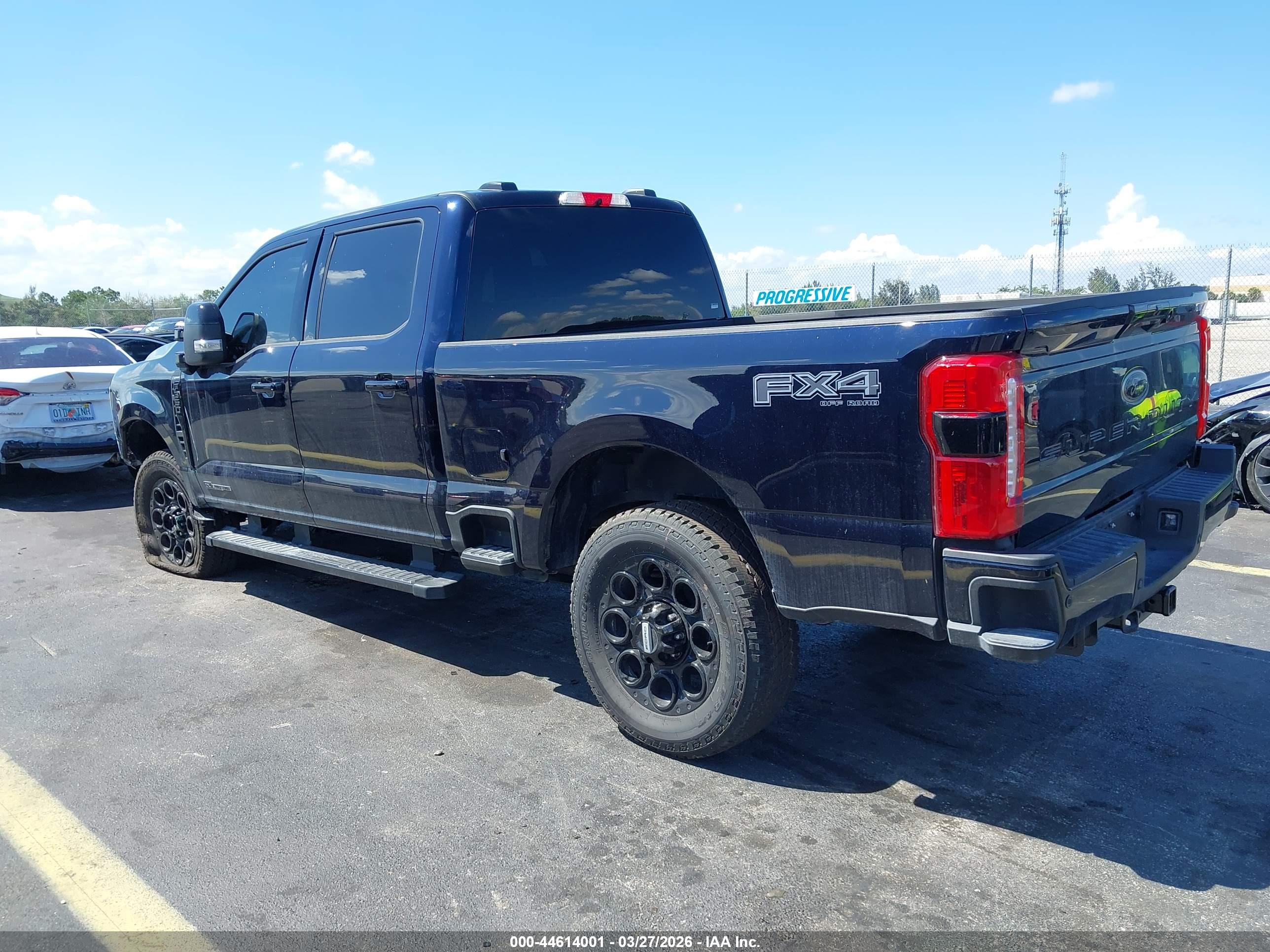 FORD F-350 image 3