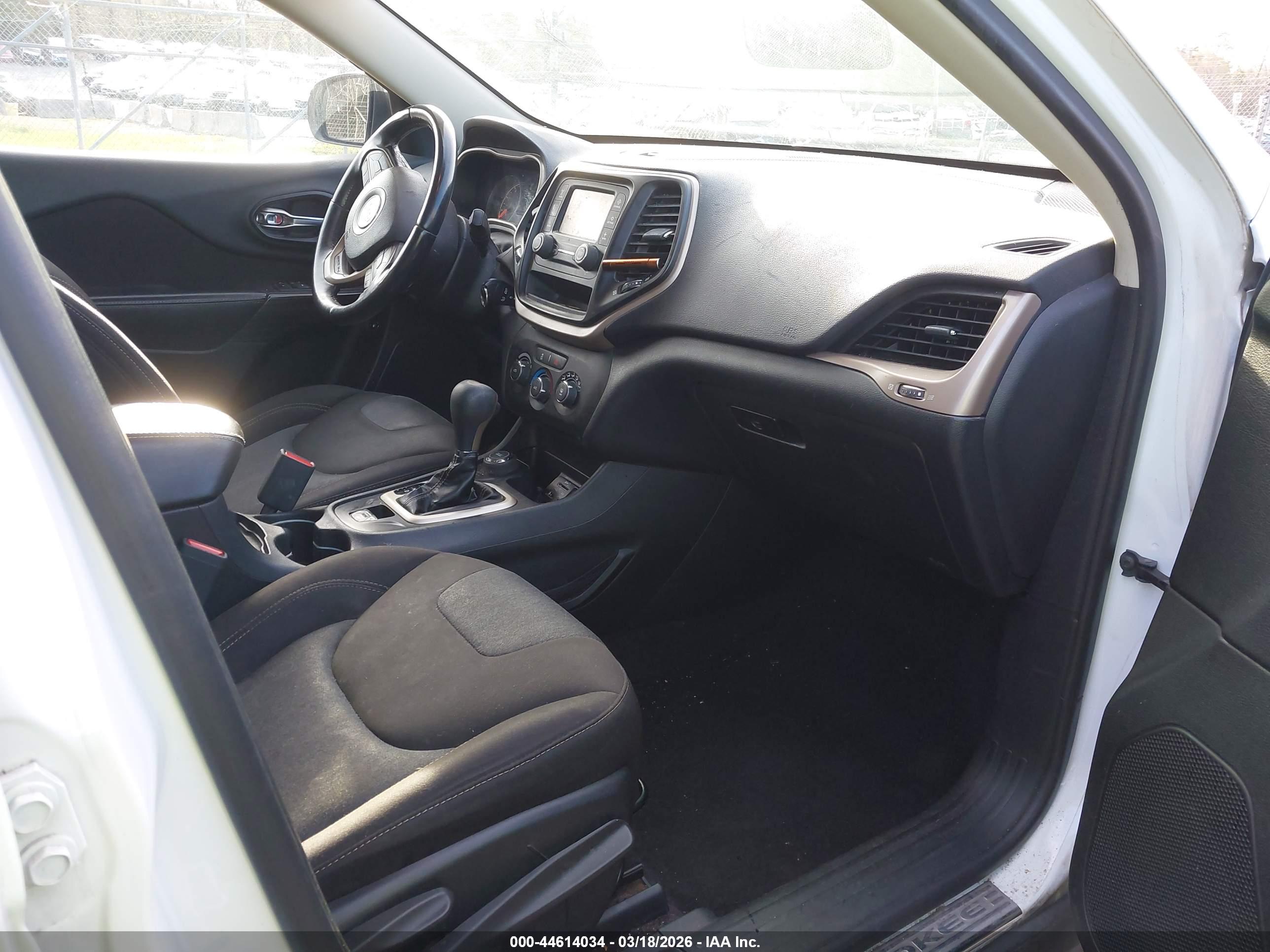 JEEP CHEROKEE image 5