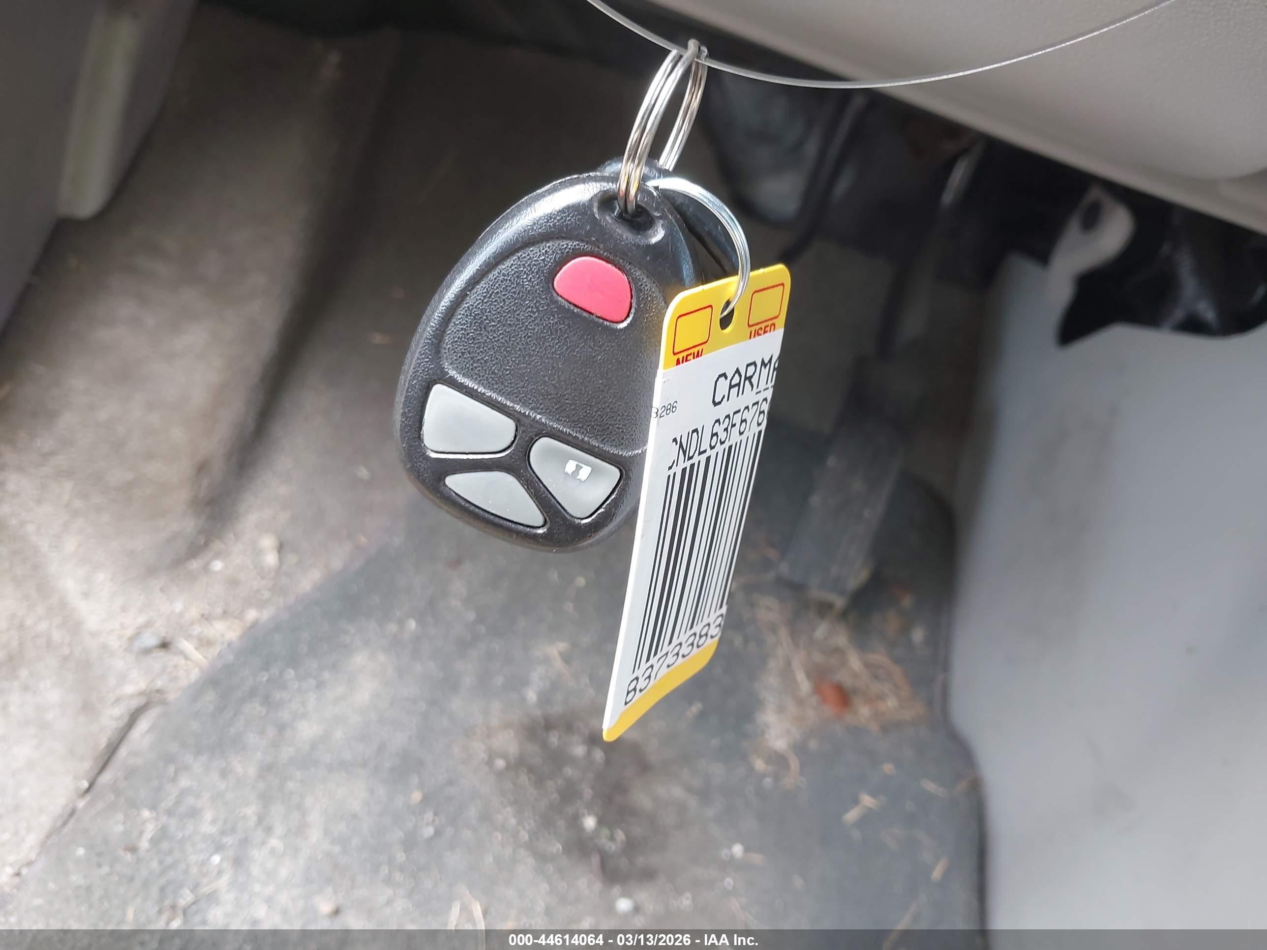 CHEVROLET EQUINOX image 11