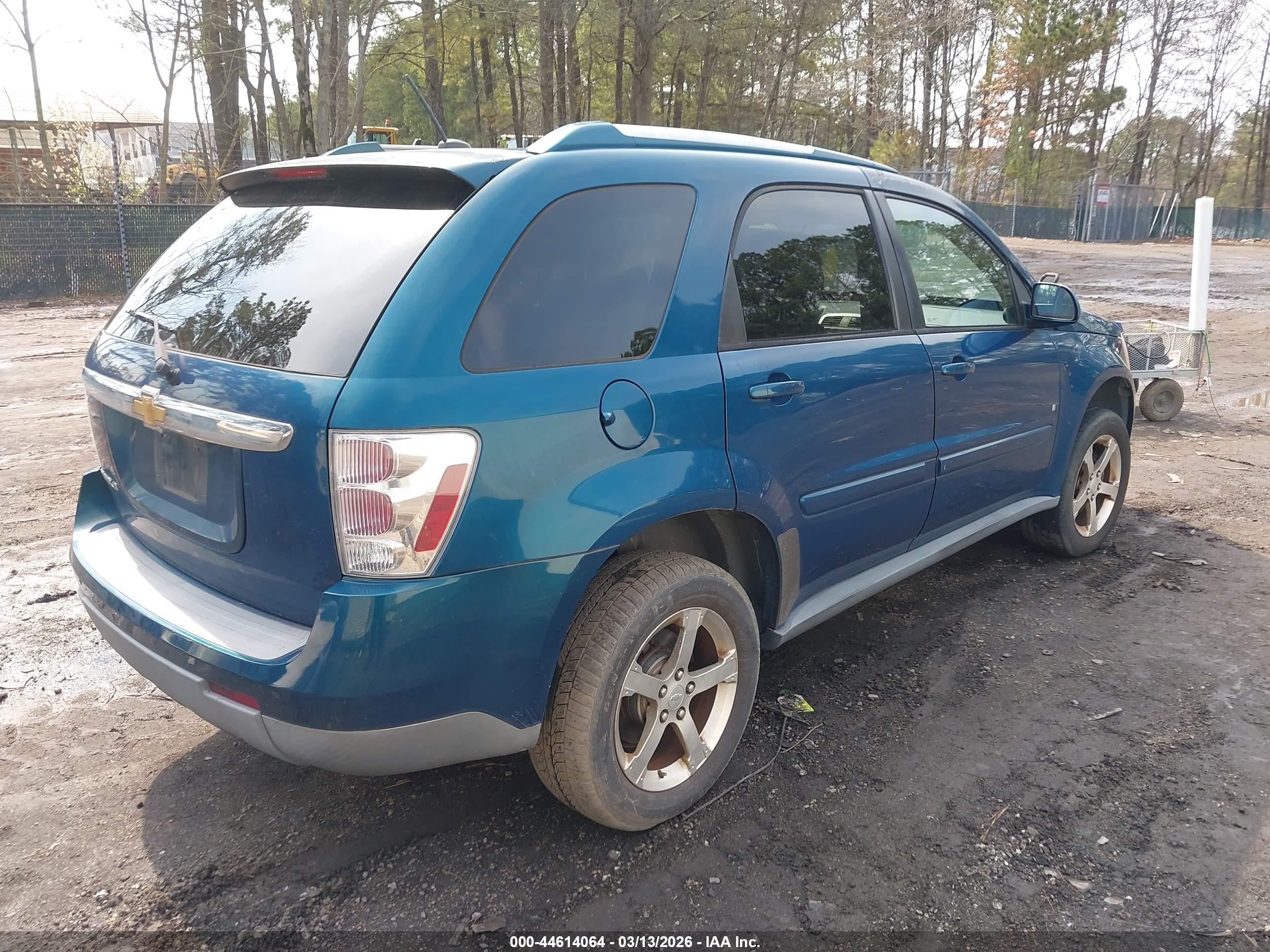 CHEVROLET EQUINOX image 4